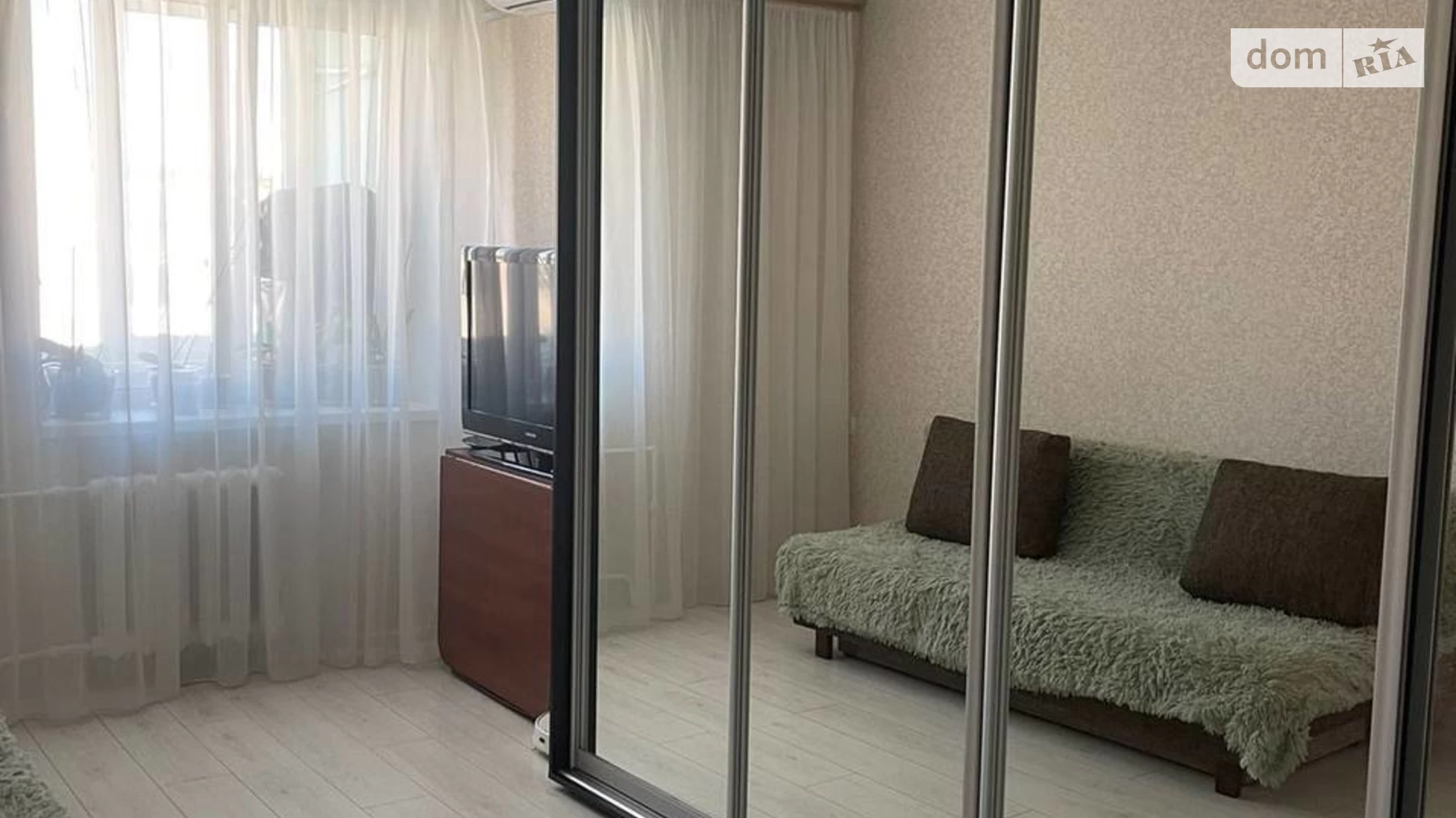 Продается 2-комнатная квартира 45 кв. м в Одессе, ул. Махачкалинская - фото 2