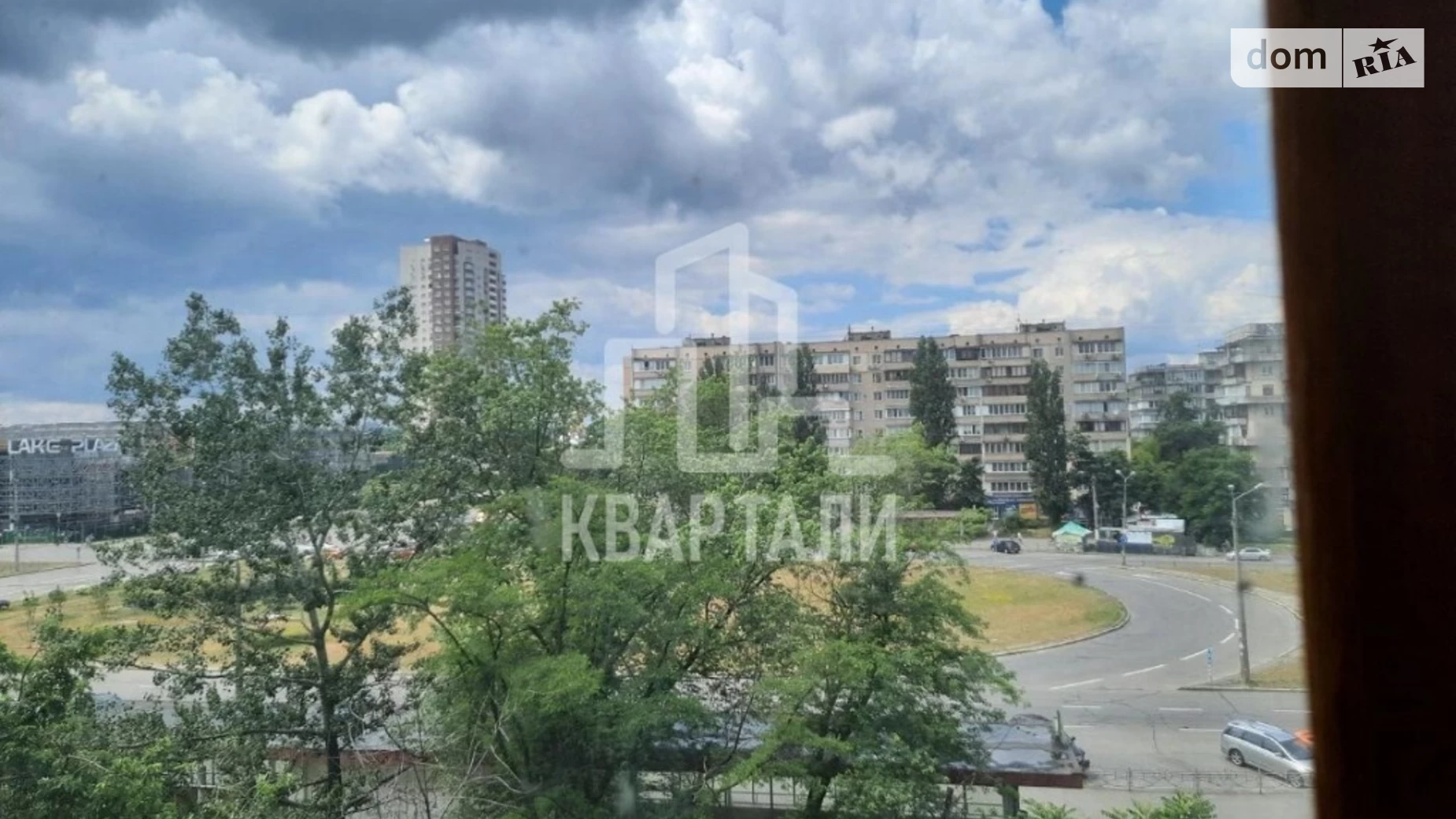 Продається 1-кімнатна квартира 36 кв. м у Києві, пл. Оболонська, 1