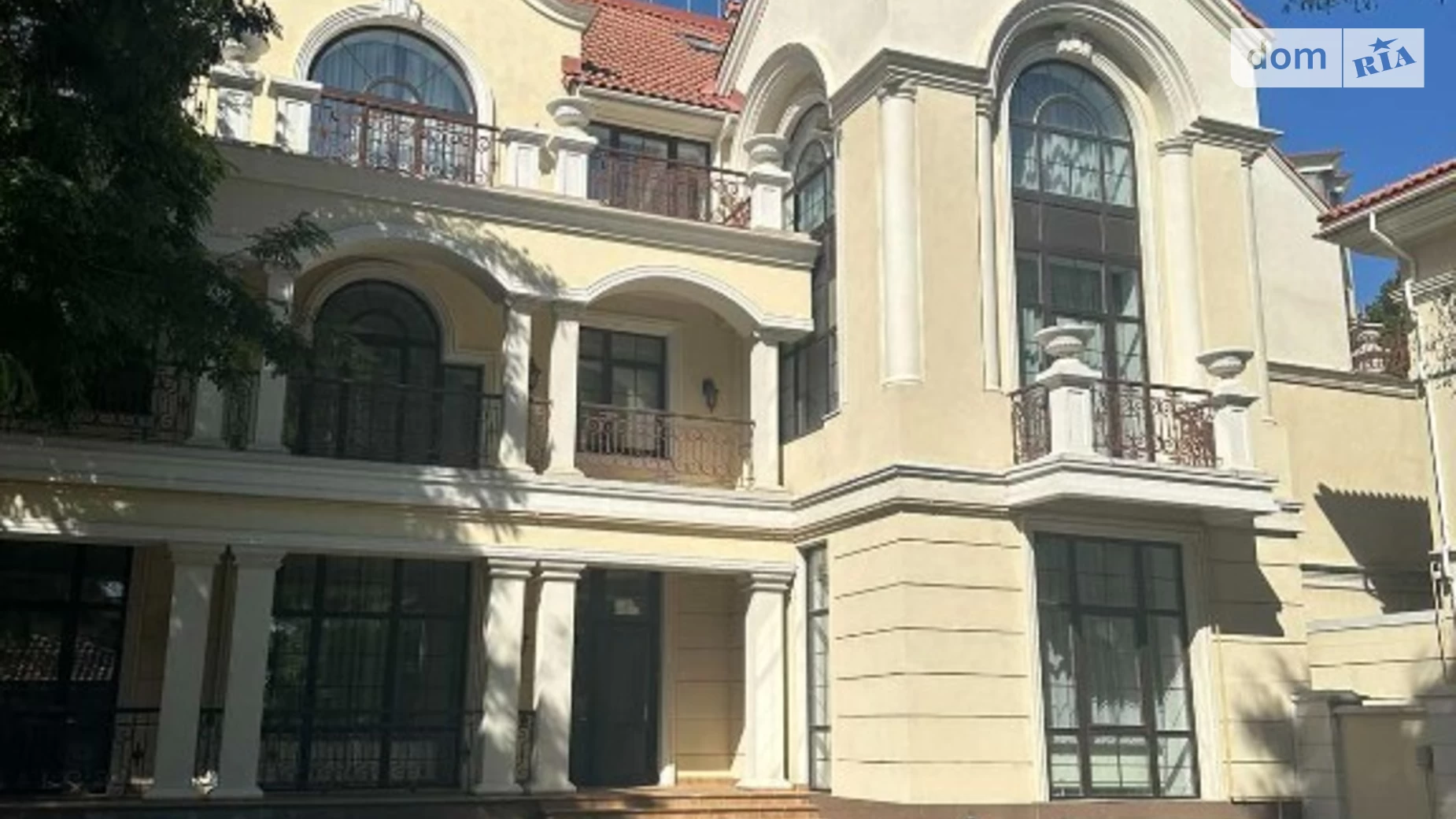 Продается дом на 3 этажа 584.7 кв. м с мебелью, цена: 2700000 $ - фото 4