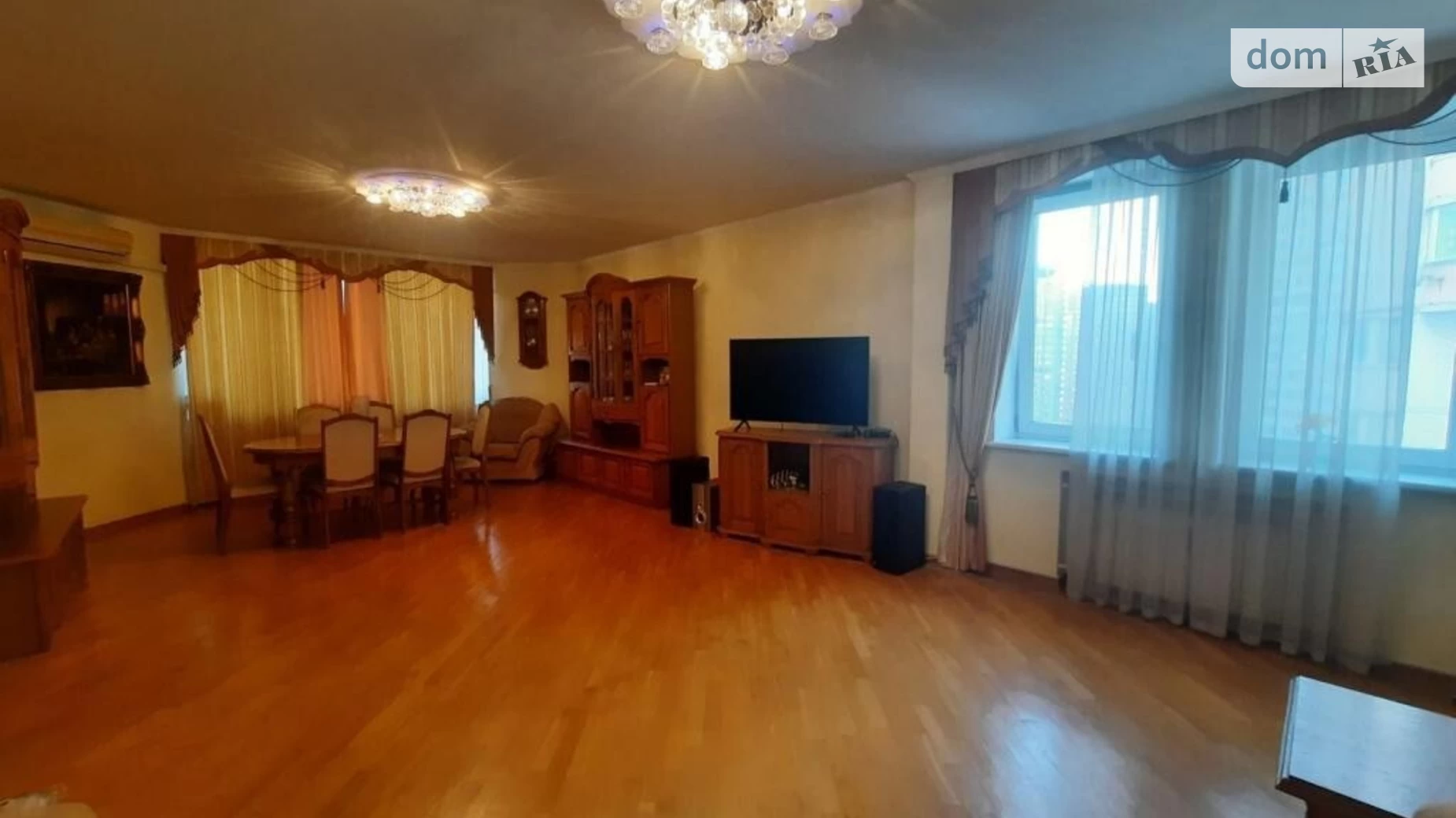 Продается 3-комнатная квартира 125 кв. м в Киеве, просп. Николая  Бажана, 16
