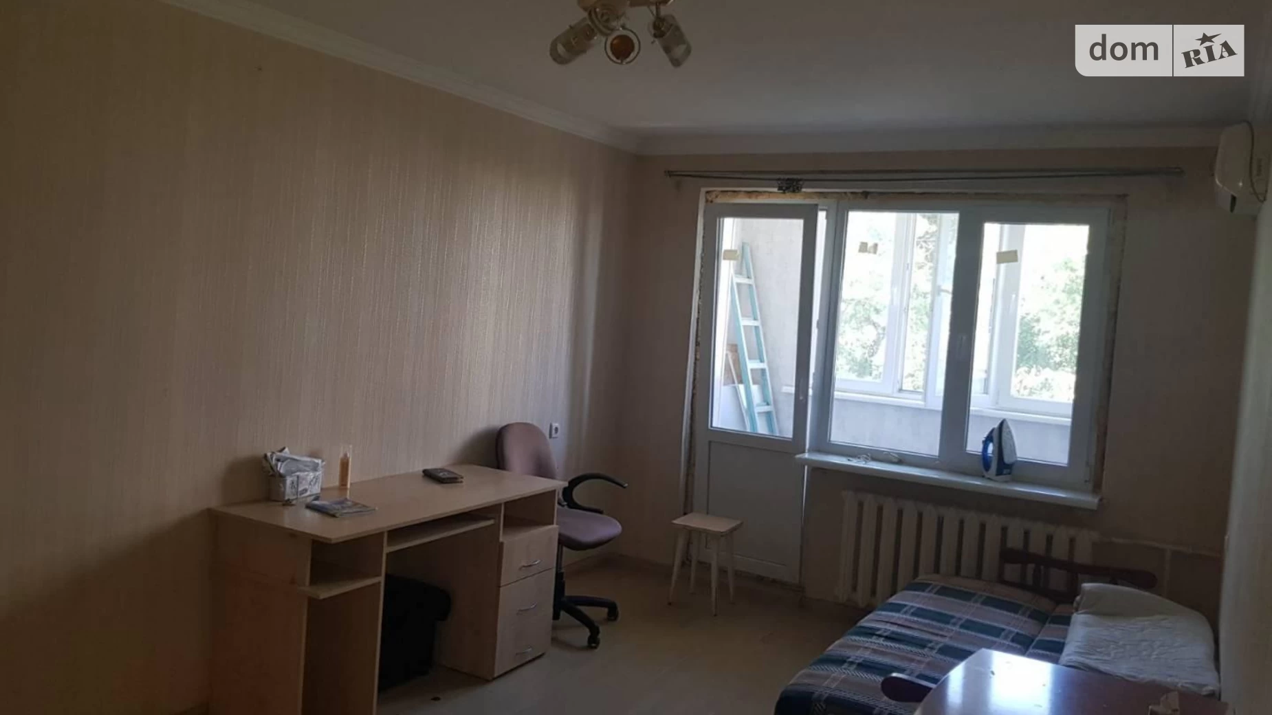 Продається 3-кімнатна квартира 61 кв. м у Одесі, вул. Ріхтера Святослава