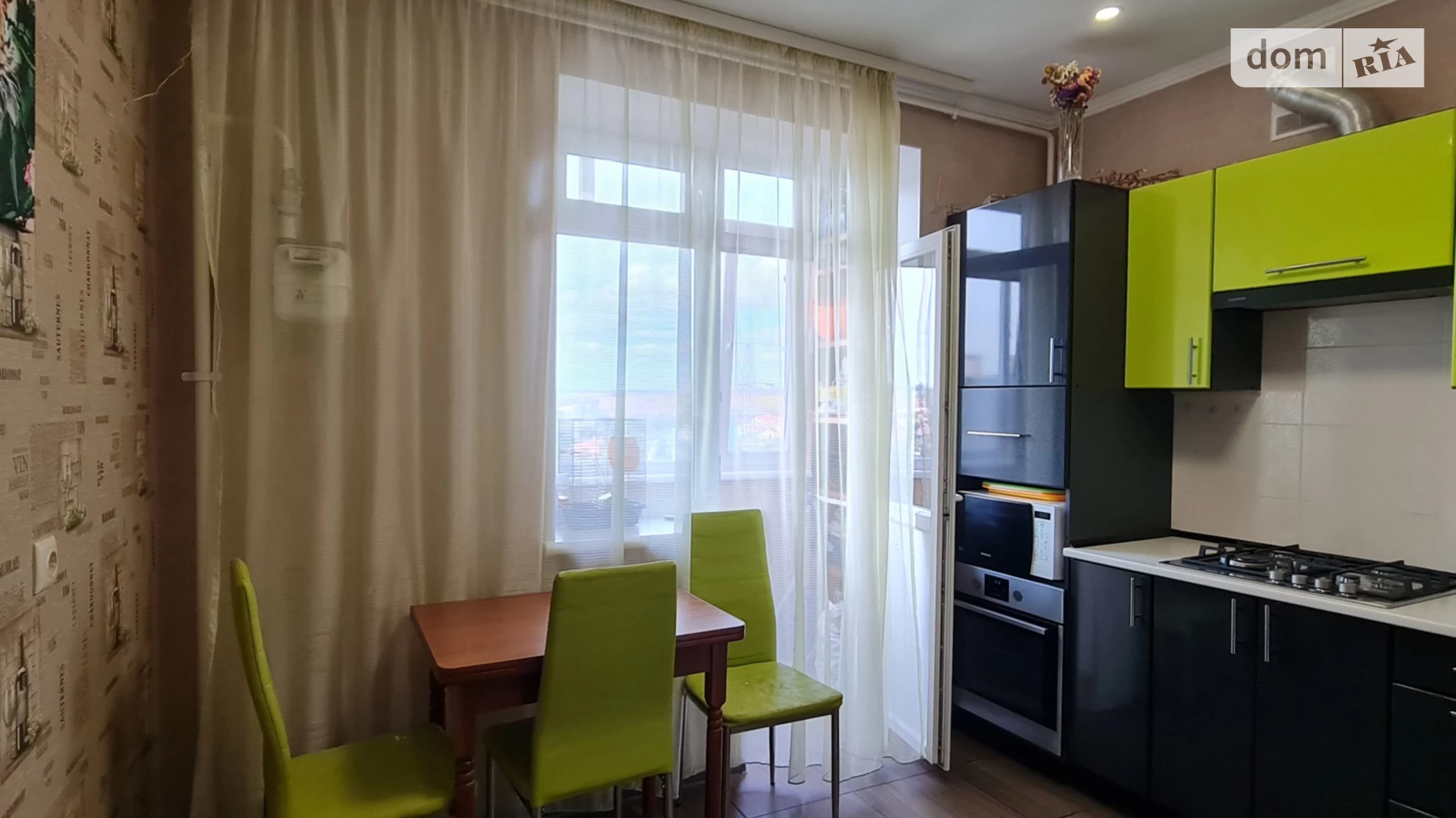 Продается 1-комнатная квартира 42 кв. м в Хмельницком