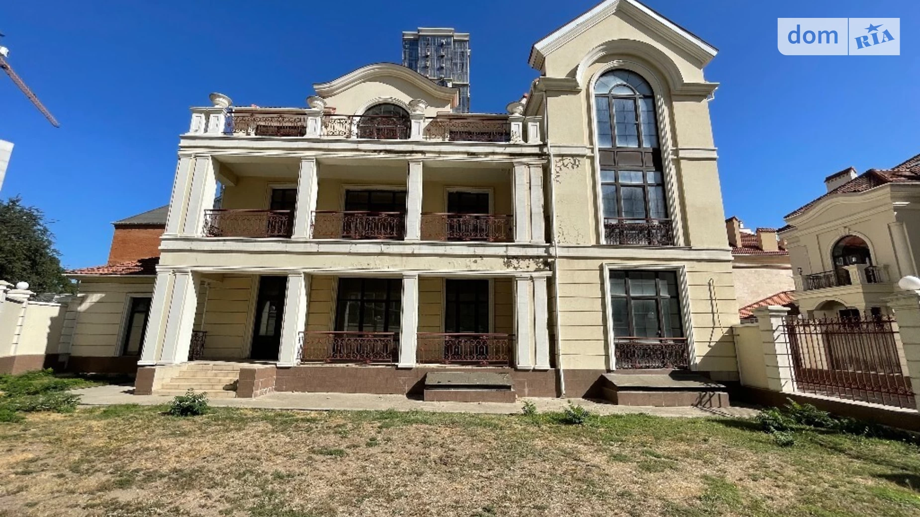 Продается дом на 3 этажа 669 кв. м с мансардой, цена: 700000 $ - фото 5