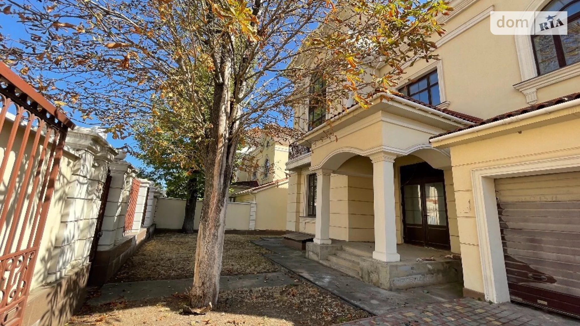 Продается дом на 3 этажа 565.9 кв. м с гаражом, цена: 1800000 $ - фото 2