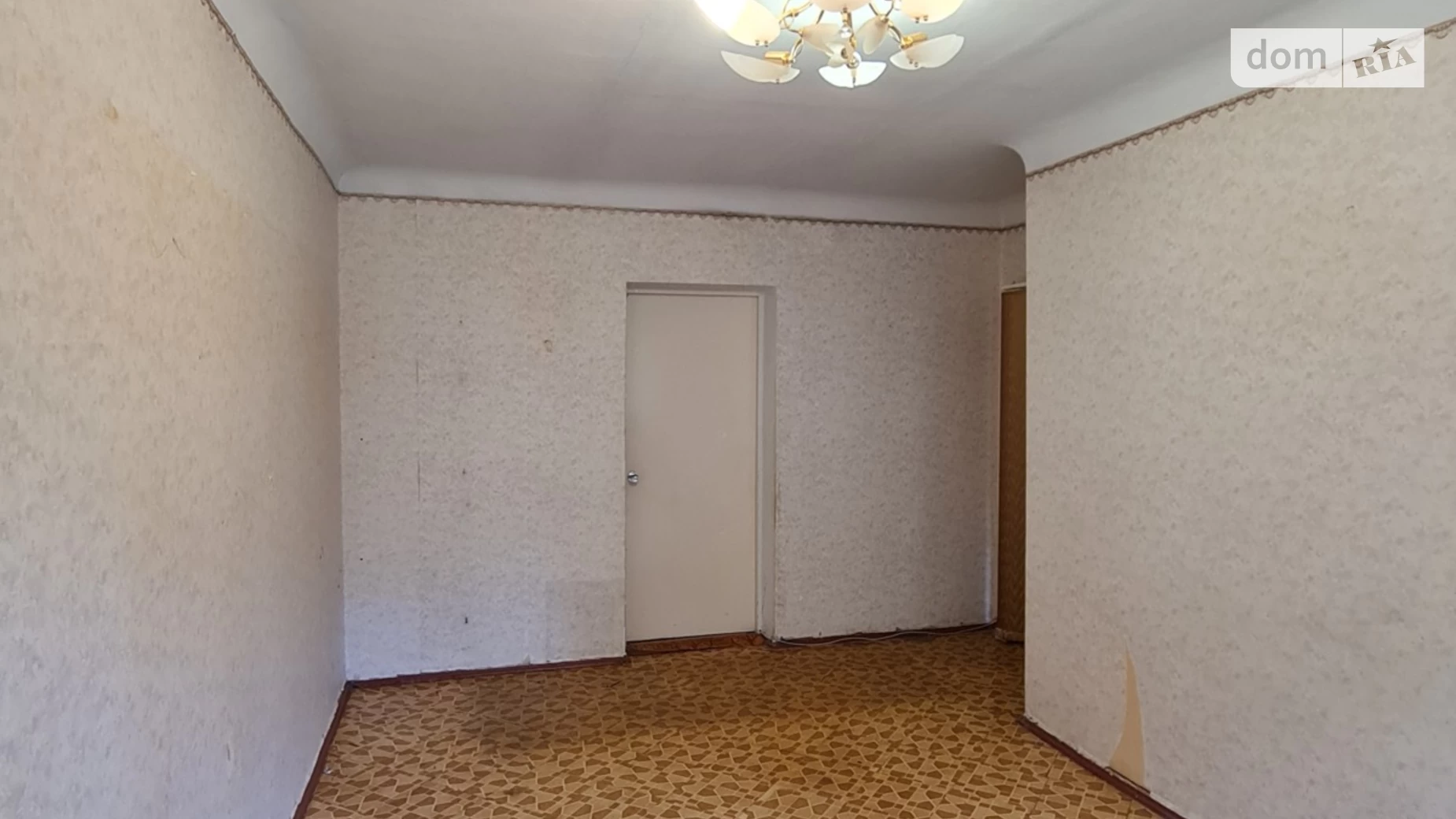 Продається 3-кімнатна квартира 60 кв. м у Хмельницькому