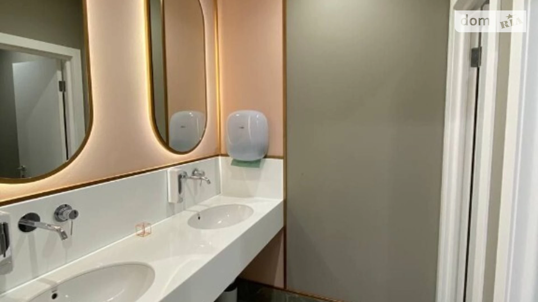 Продается офис 120 кв. м в бизнес-центре, цена: 135000 $ - фото 2