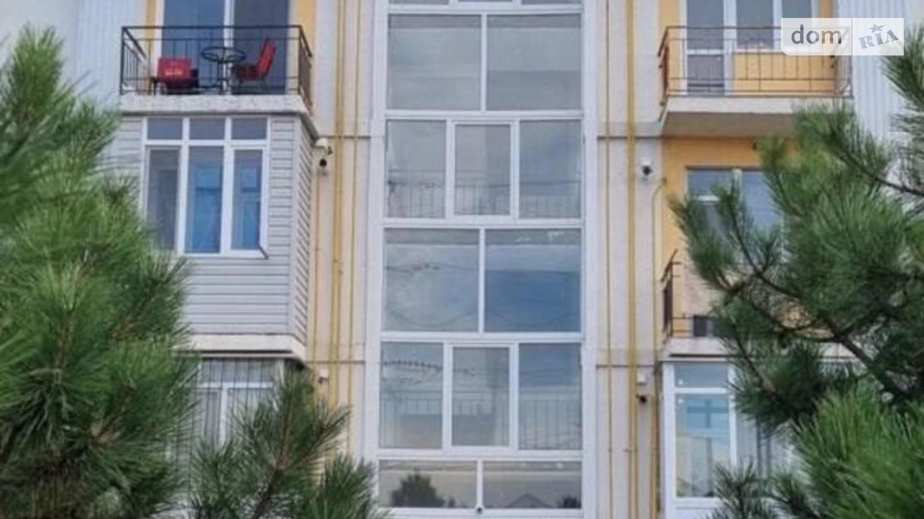 Продается 2-комнатная квартира 72 кв. м в Одессе, мас. Радужный