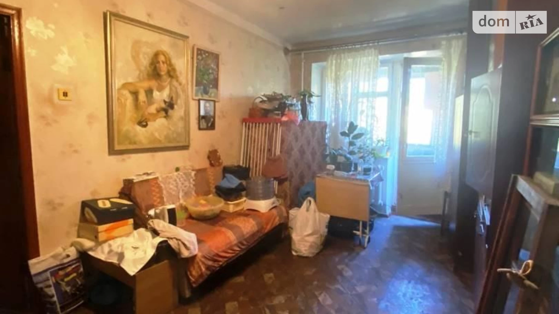 Продается 3-комнатная квартира 57 кв. м в Одессе, ул. Героев Крут