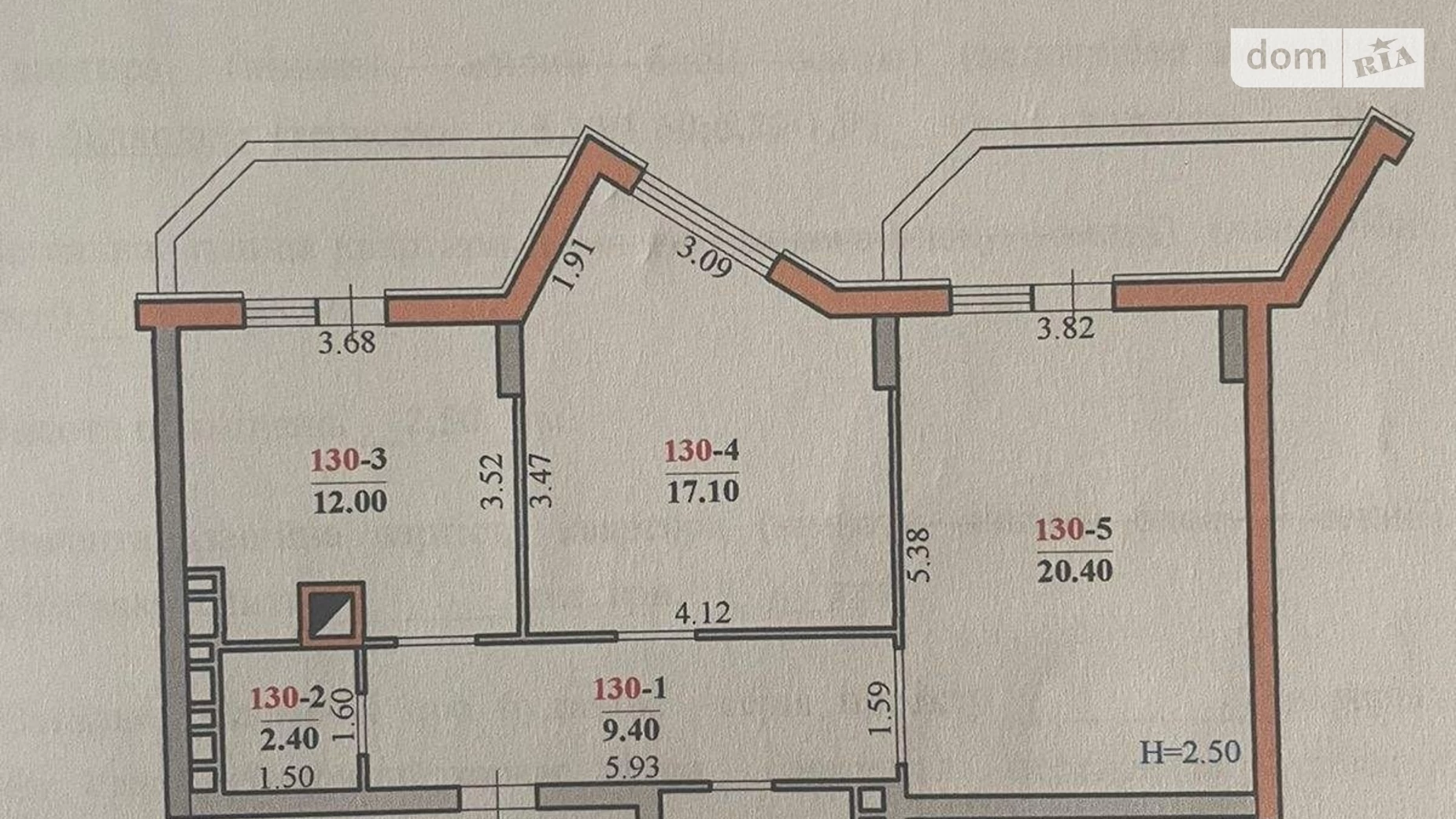 Продается 2-комнатная квартира 76 кв. м в Черновцах, просп. Независимости