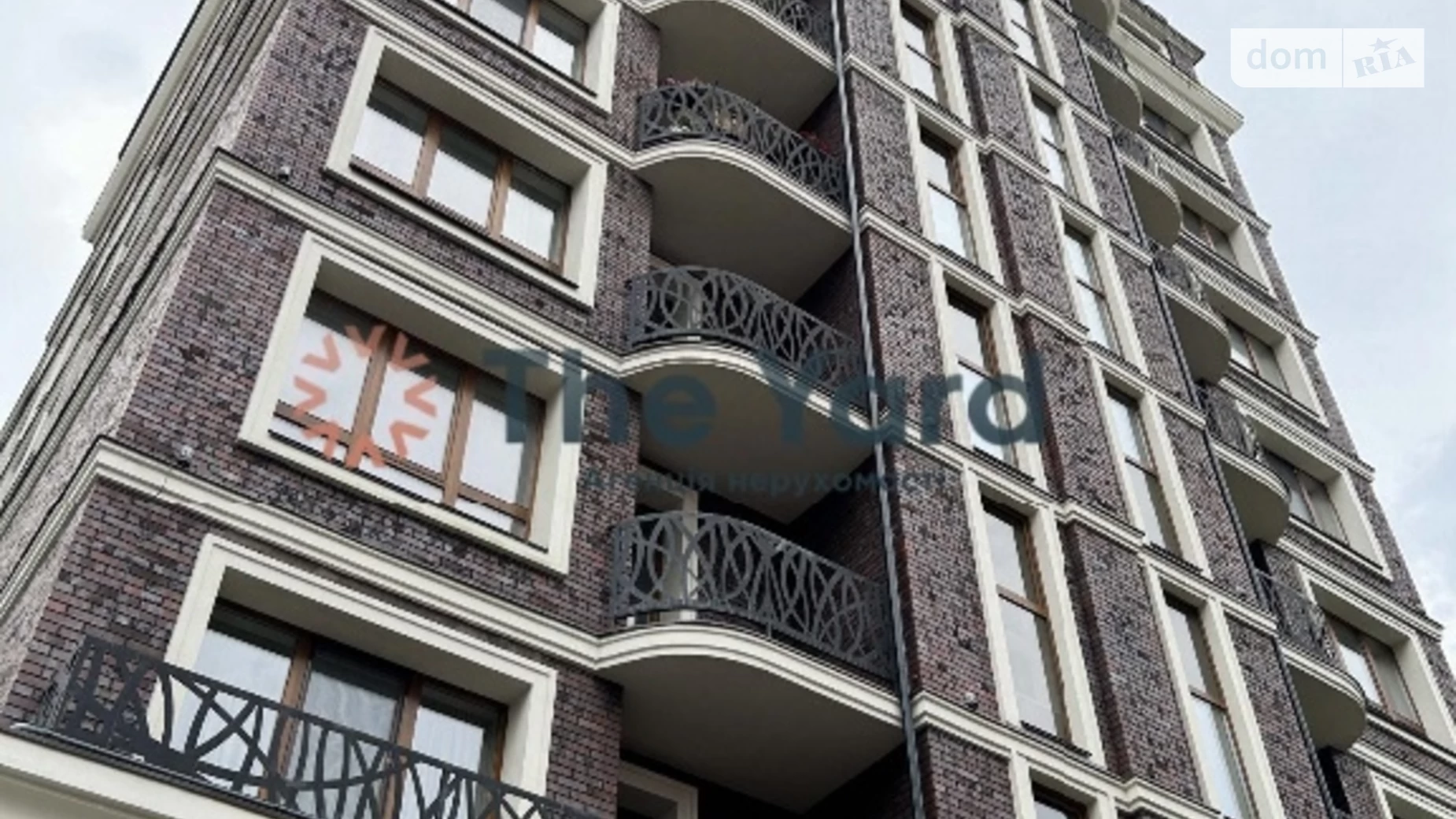 Продается 4-комнатная квартира 232 кв. м в Киеве, ул. Александра Конисского(Тургеневская), 22А