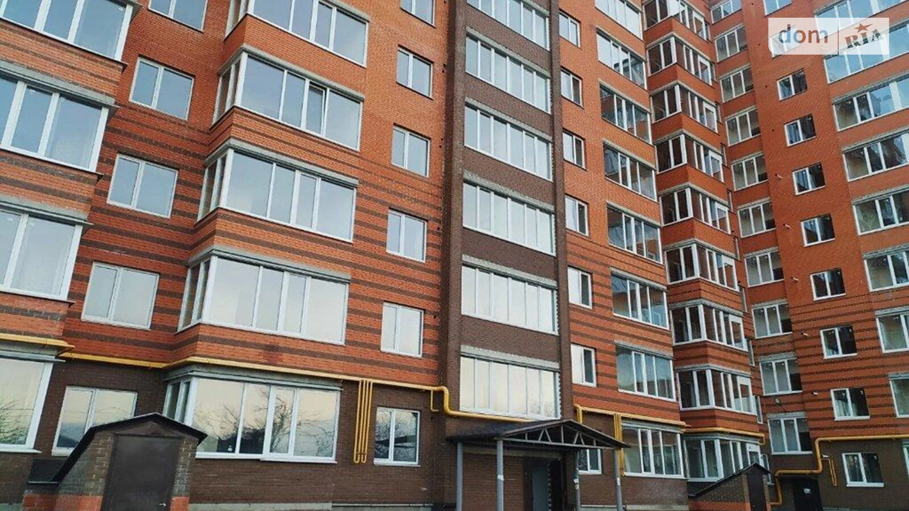 Продается 1-комнатная квартира 72 кв. м в Полтаве, ул. Геннадия Биличенко, 41А