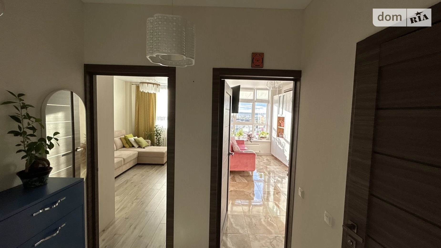 Продается 1-комнатная квартира 43.5 кв. м в Ирпене, ул. Николая Сингаевского(Новооскольская) - фото 2