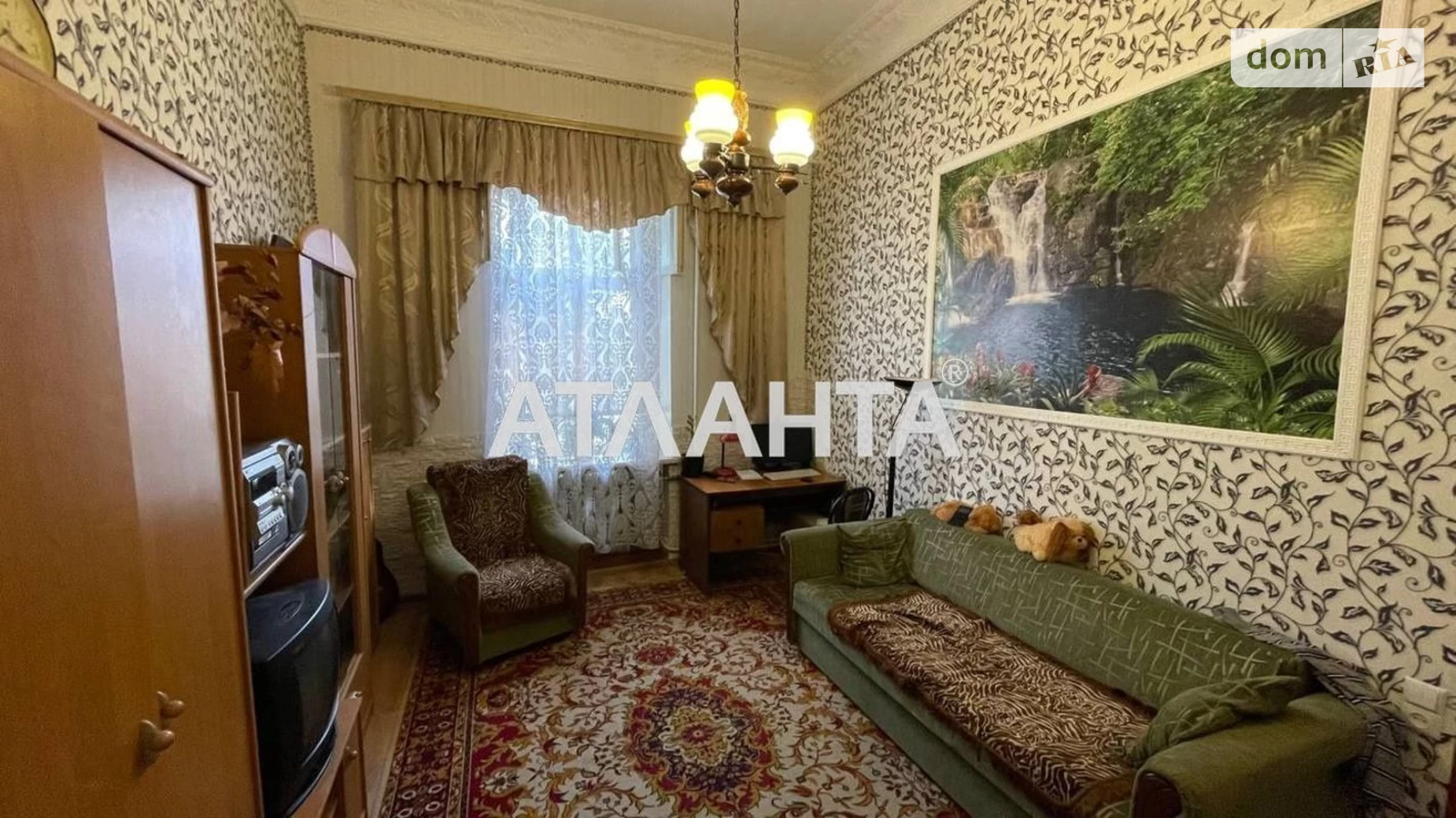 Продається 2-кімнатна квартира 47.6 кв. м у Одесі, вул. Канатна