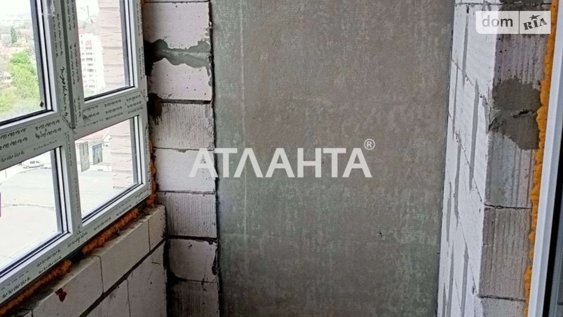 Продається 1-кімнатна квартира 51.2 кв. м у Одесі, вул. Прохоровська
