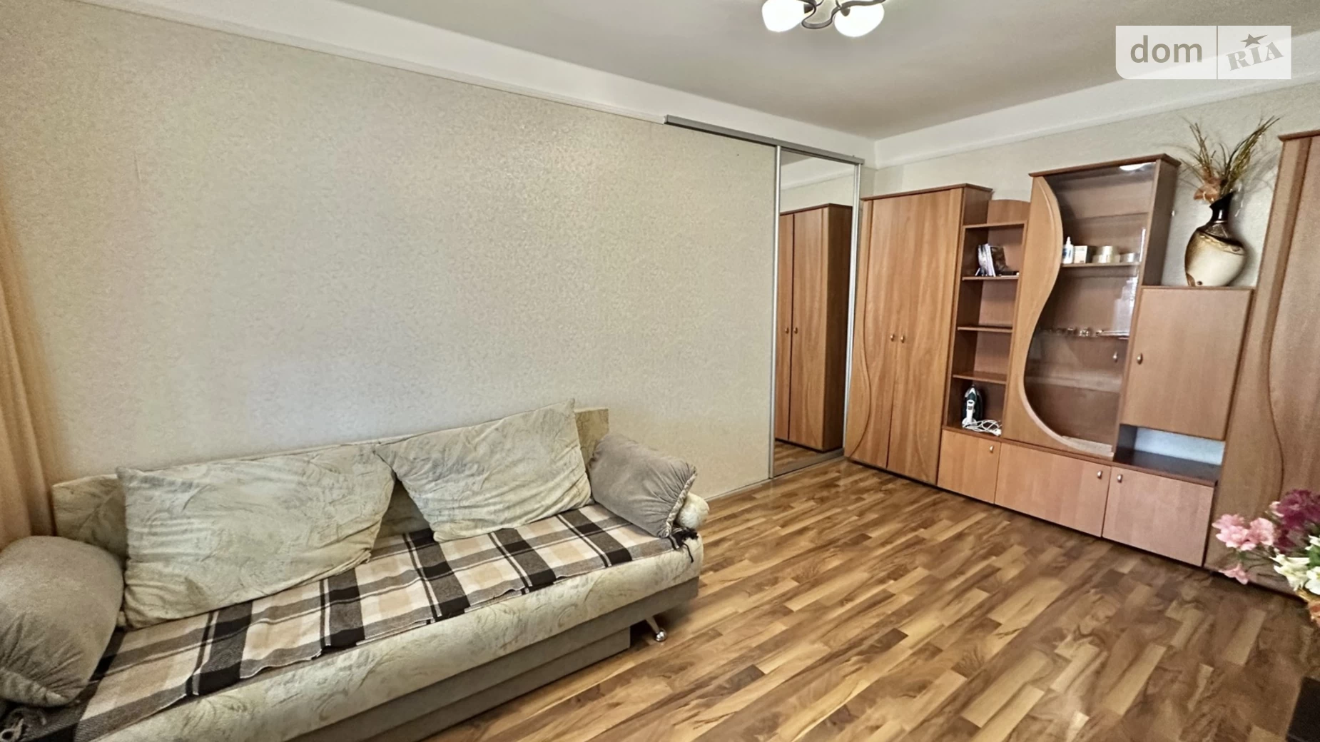 1-комнатная квартира 27 кв. м в Запорожье