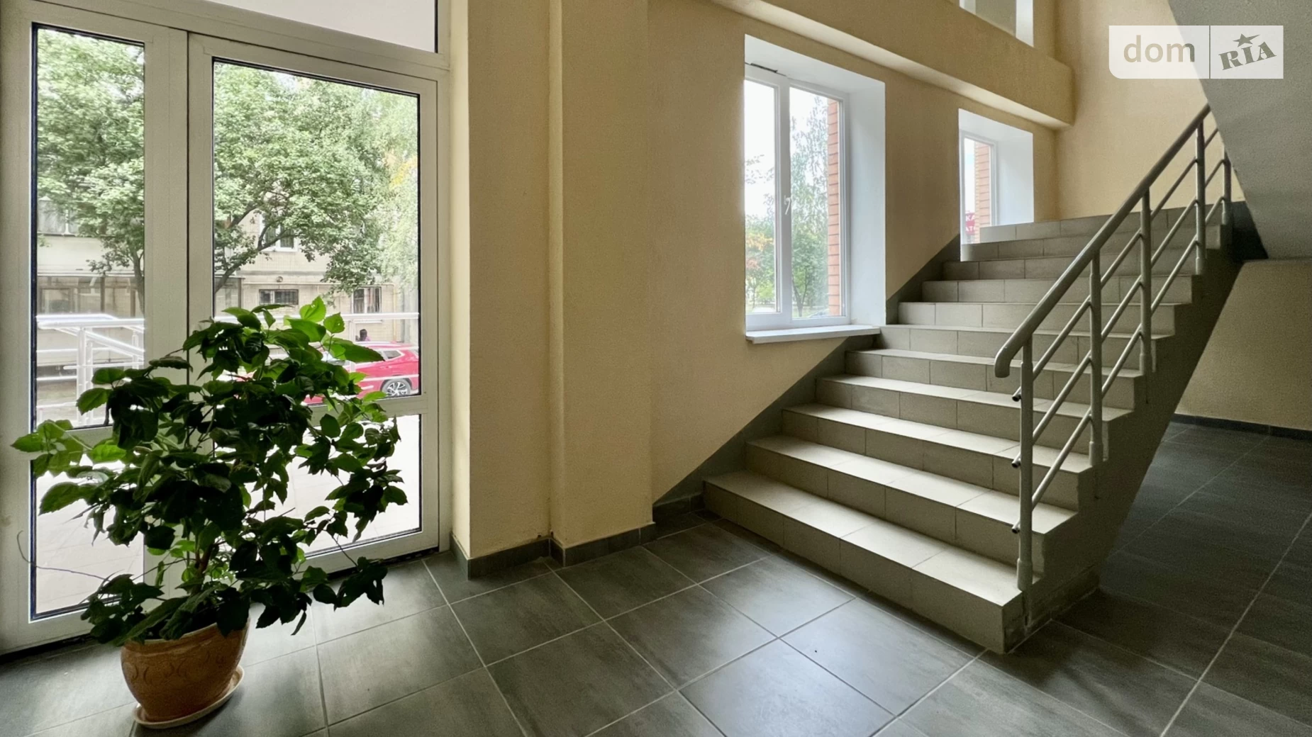 Продається офіс 64 кв. м в бізнес-центрі, цена: 75000 $ - фото 2