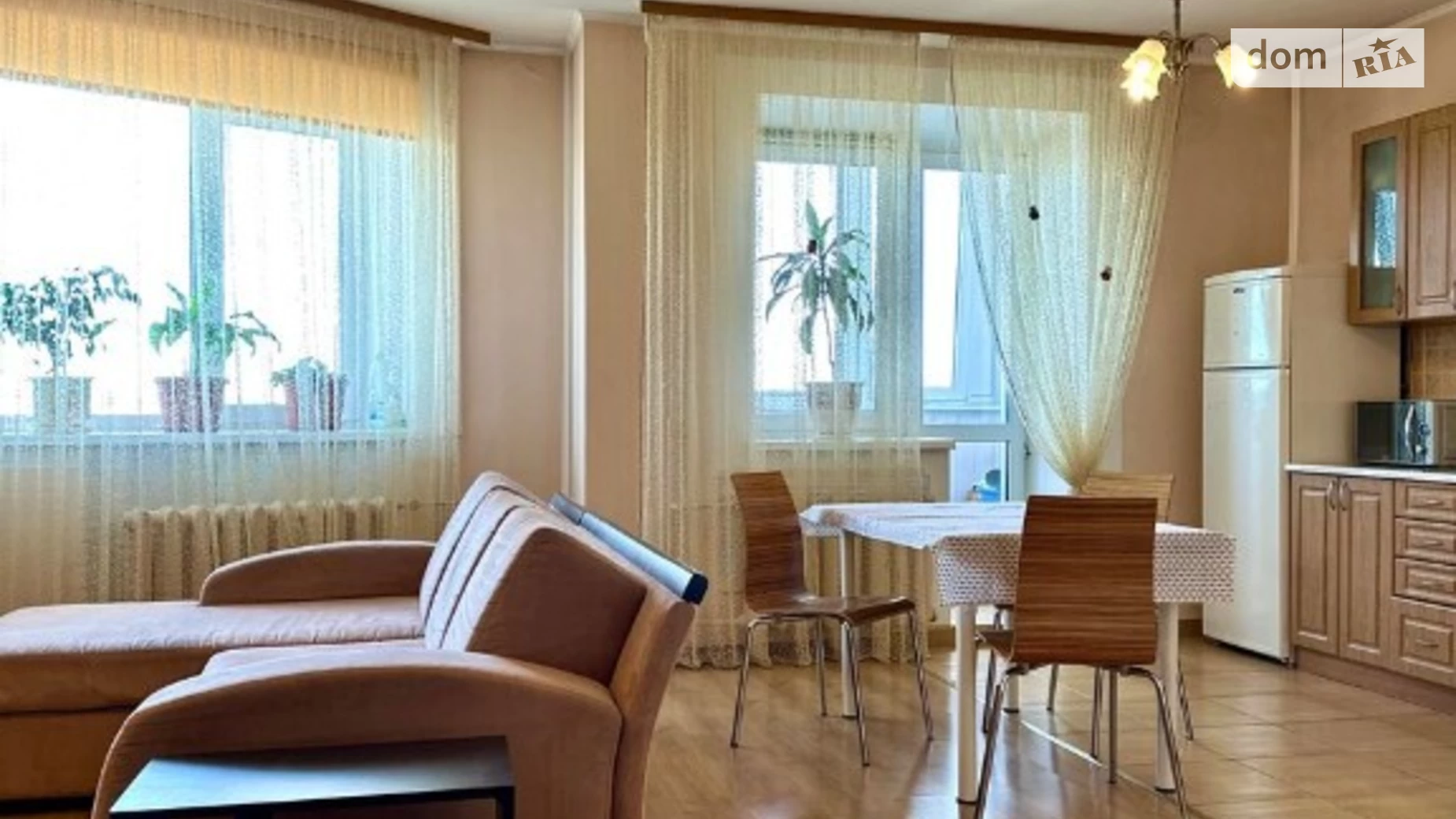 Продается 3-комнатная квартира 94 кв. м в Киеве, ул. Миропольская, 39 - фото 2