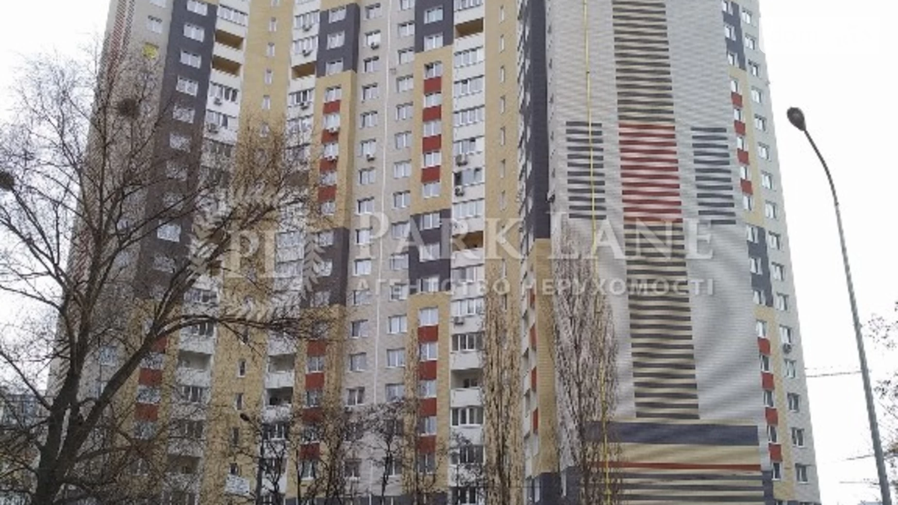 Продается 3-комнатная квартира 82 кв. м в Киеве, просп. Академика Глушкова, 6