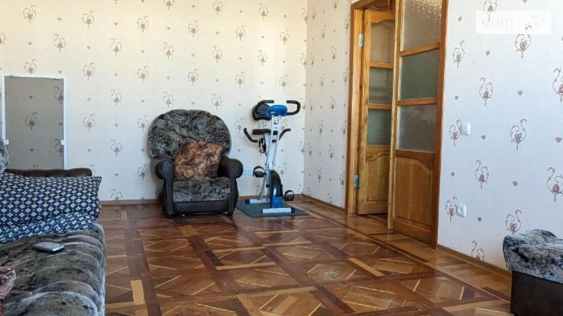 Продается 3-комнатная квартира 72 кв. м в Харькове, ул. Дружбы Народов, 238