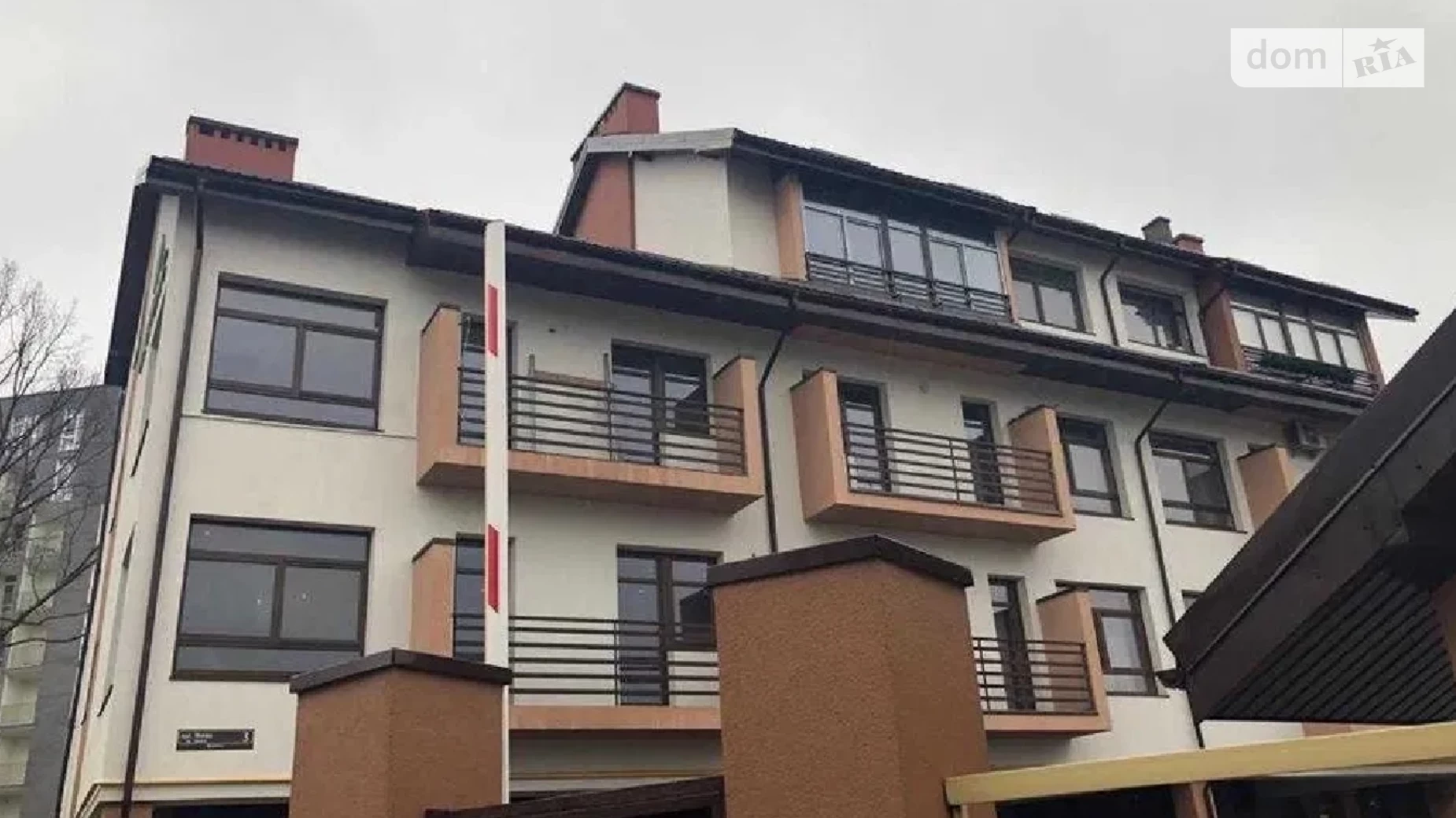 Продается 3-комнатная квартира 95.6 кв. м в Львове, ул. Владимира Янева, 3 - фото 2