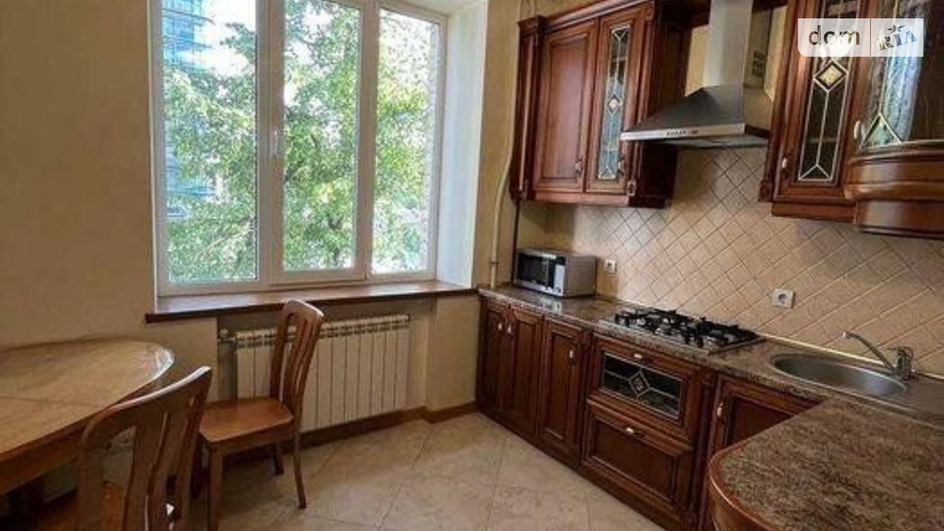 Продается 1-комнатная квартира 38 кв. м в Киеве, ул. Ивана Марьяненко, 7 - фото 2