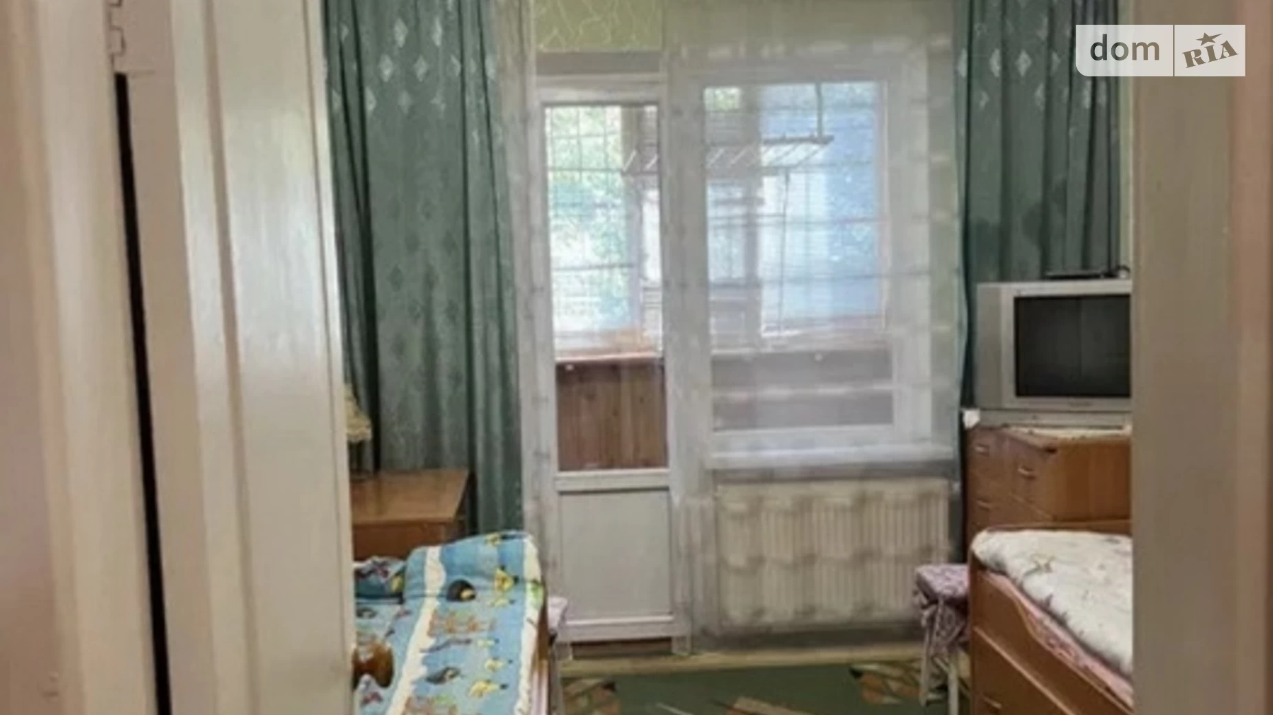 Продається 3-кімнатна квартира 63 кв. м у Одесі, вул. Паркова, 76