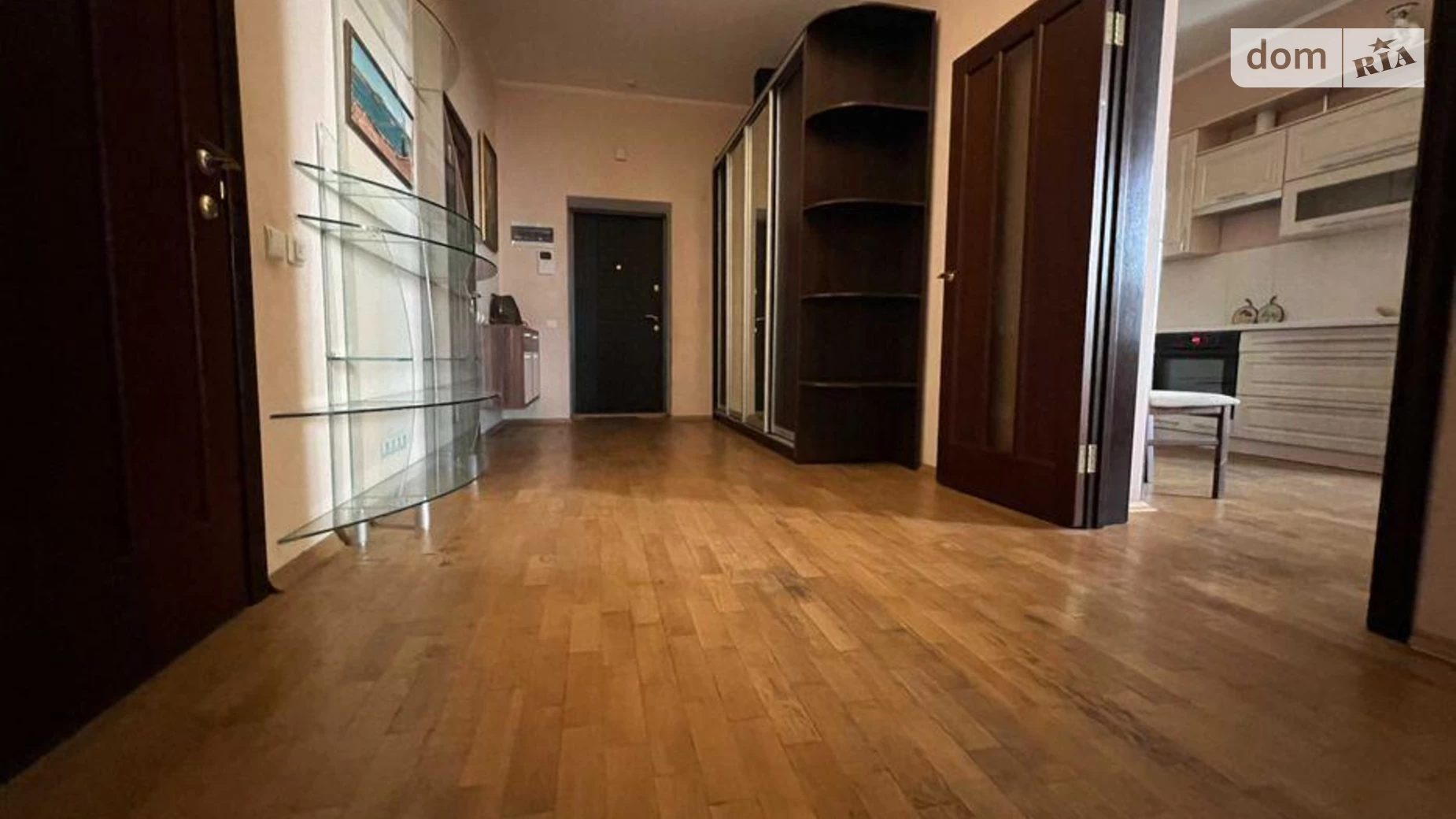 Продается 2-комнатная квартира 83 кв. м в Киеве, ул. Степана Руданского, 3А