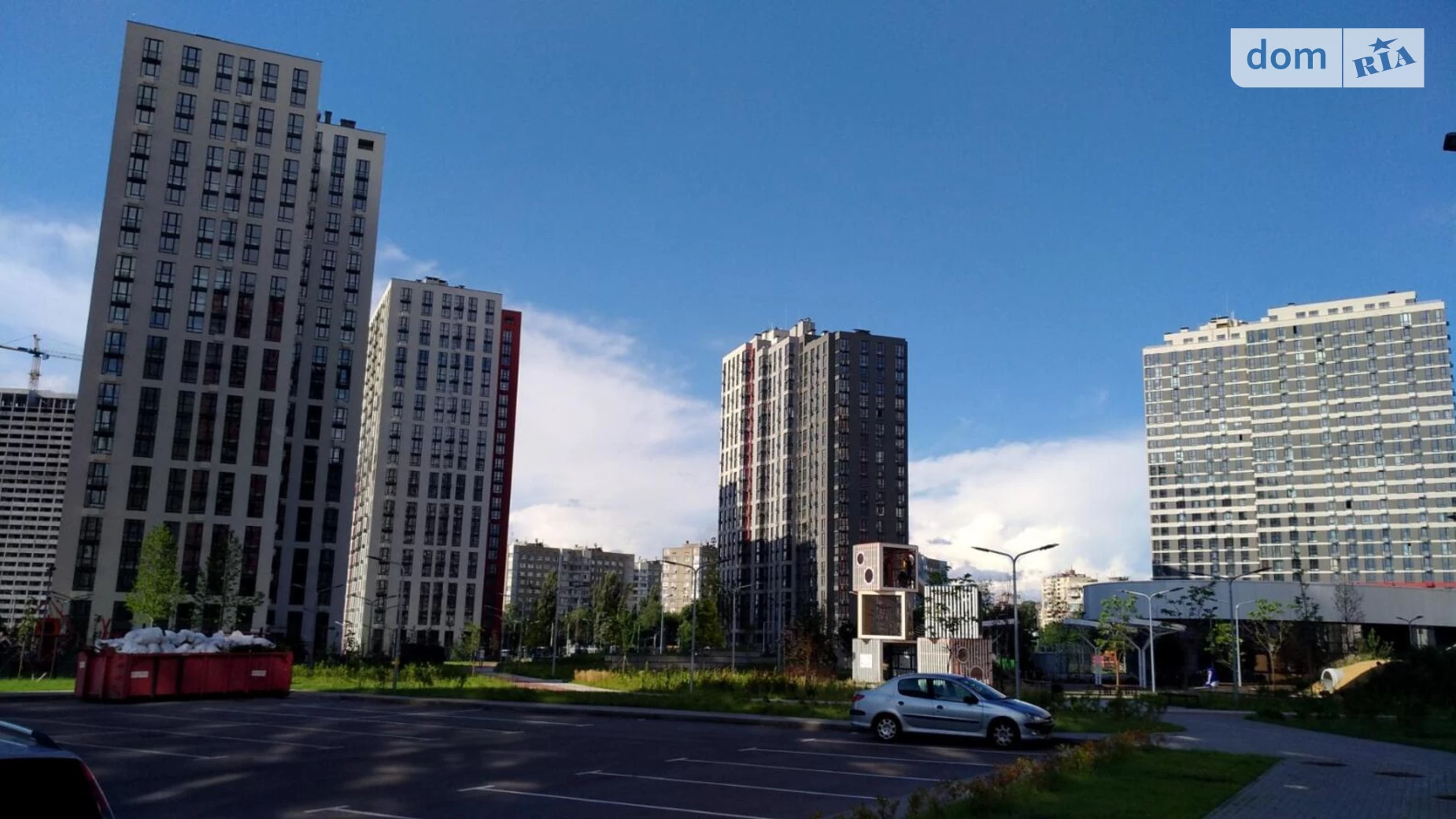 Продается 2-комнатная квартира 86 кв. м в Киеве, просп. Правды, 83