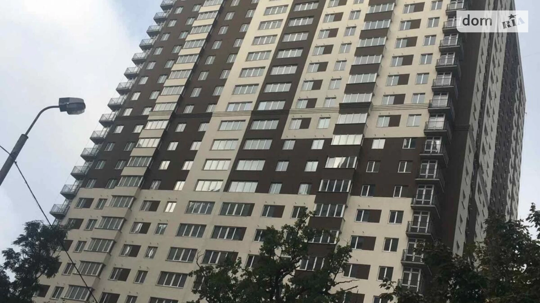 Продается 2-комнатная квартира 67 кв. м в Киеве, ул. Степана Руданского, 9А