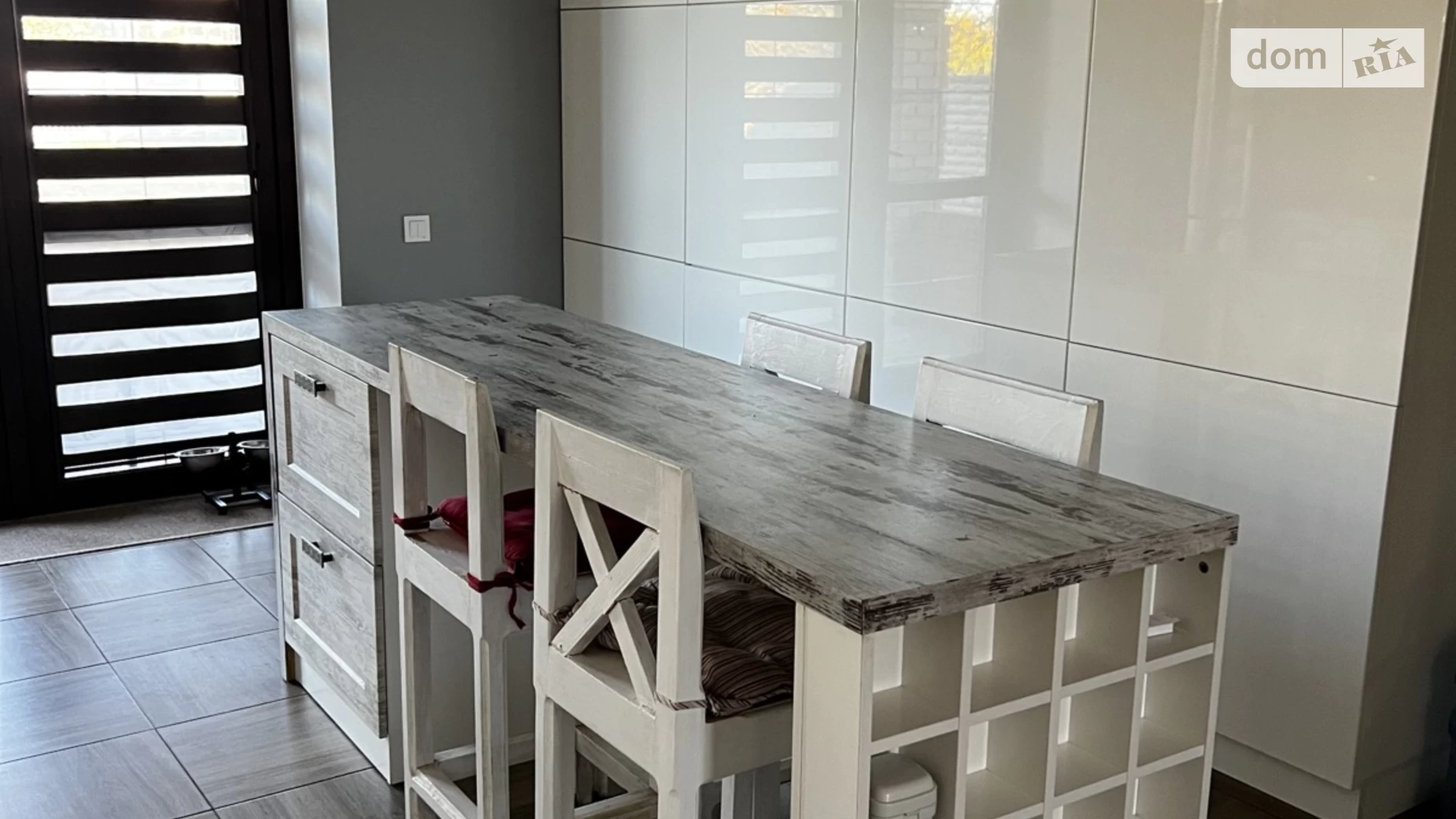 Продается дом на 2 этажа 288 кв. м с участком, цена: 249000 $ - фото 3