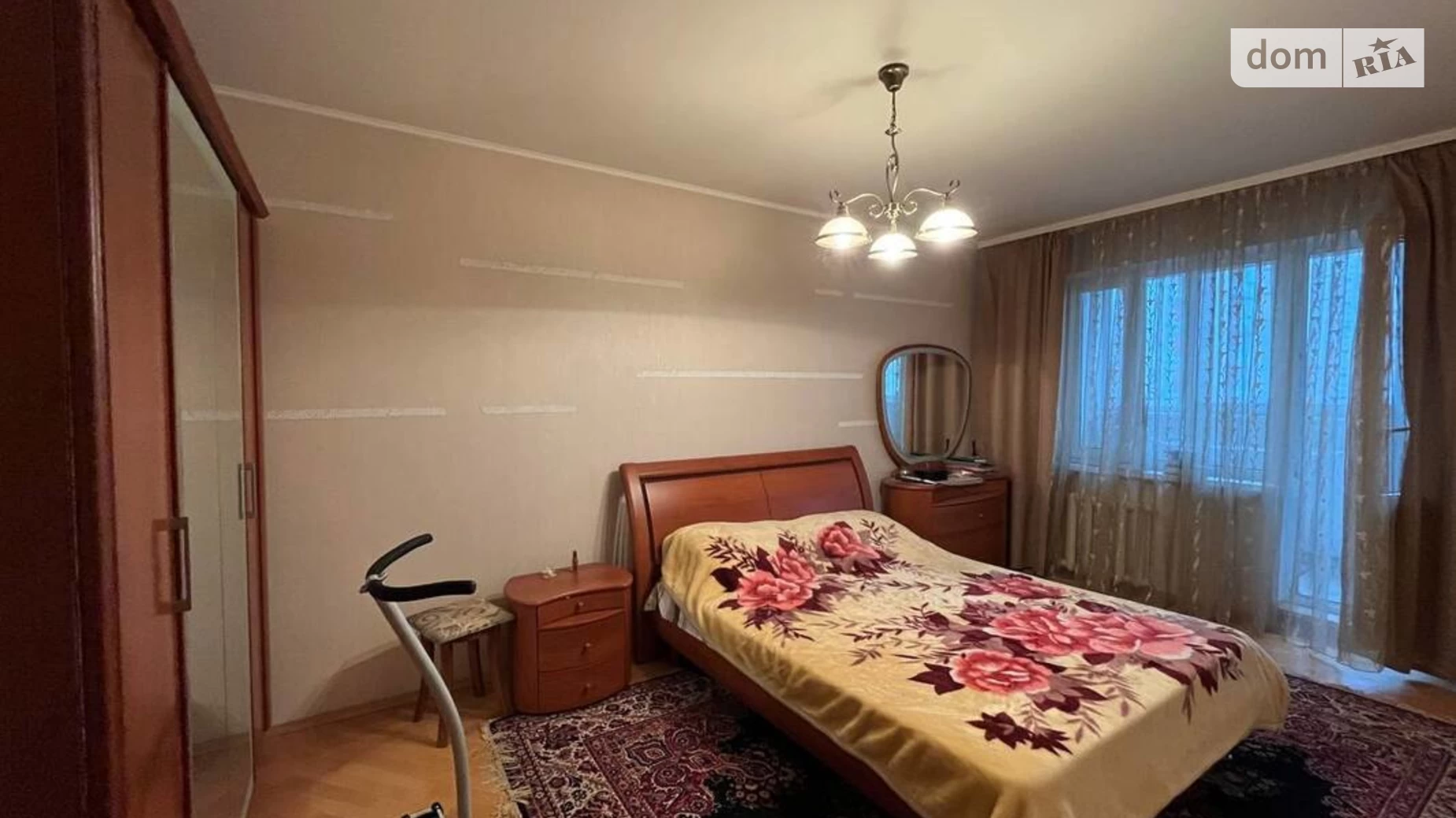 Продается 3-комнатная квартира 82 кв. м в Киеве, ул. Урловская, 7 - фото 2
