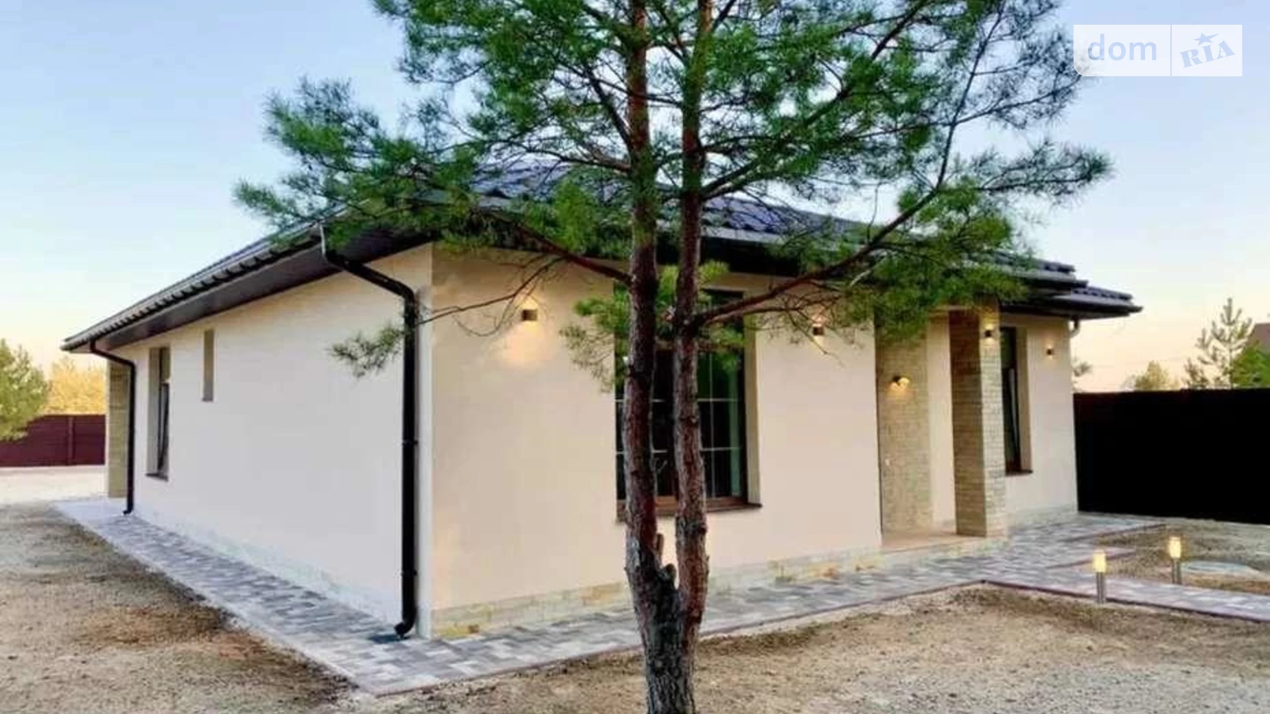 Продається одноповерховий будинок 126.8 кв. м з гаражем, цена: 187000 $ - фото 2