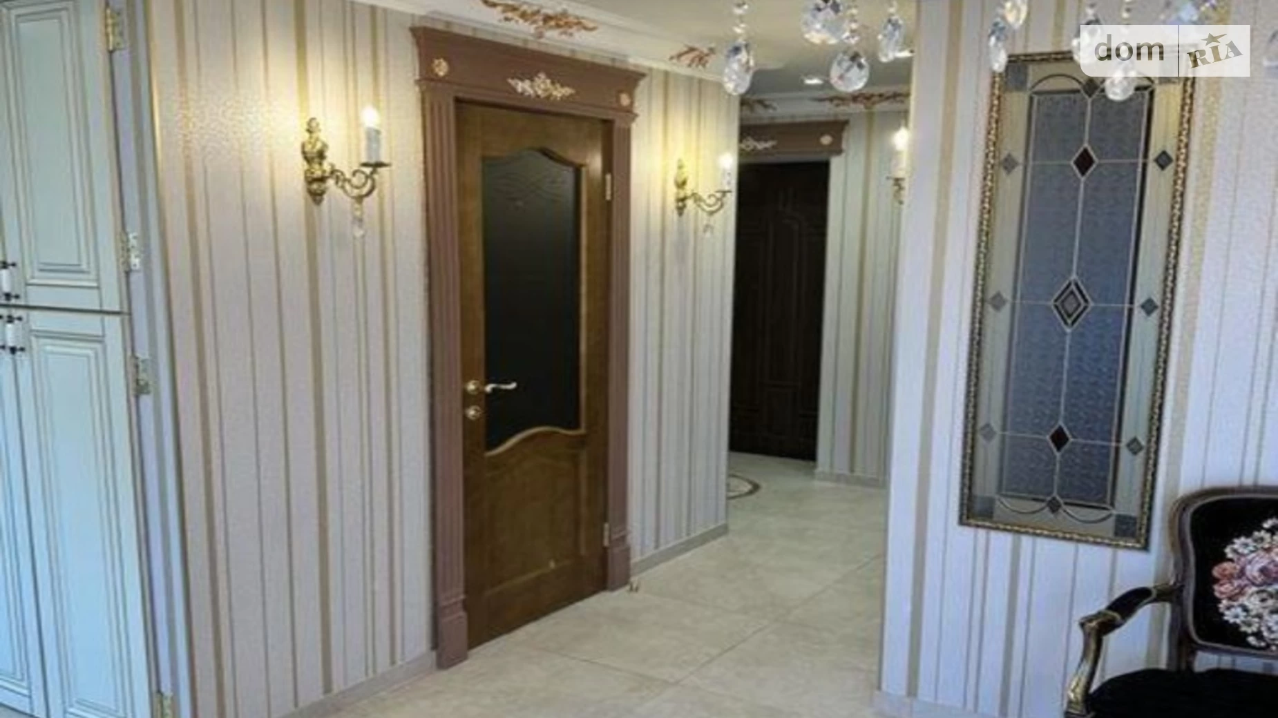 Продается 1-комнатная квартира 43 кв. м в Киеве, ул. Маккейна Джона, 43 - фото 3