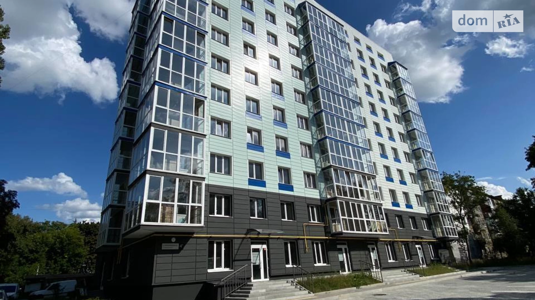 Продается 1-комнатная квартира 38.1 кв. м в Полтаве, ул. Великотырновская, 4А