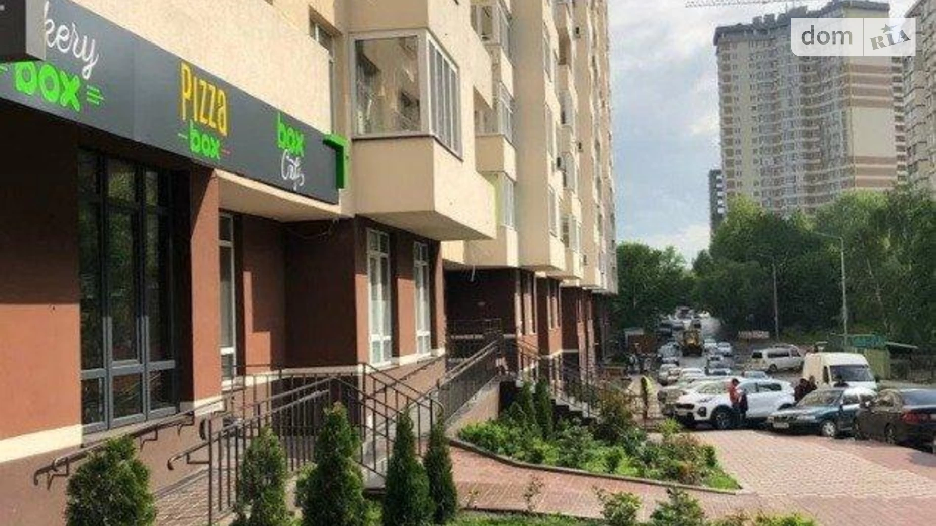 Продается 1-комнатная квартира 44 кв. м в Киеве, ул. Полевая, 73