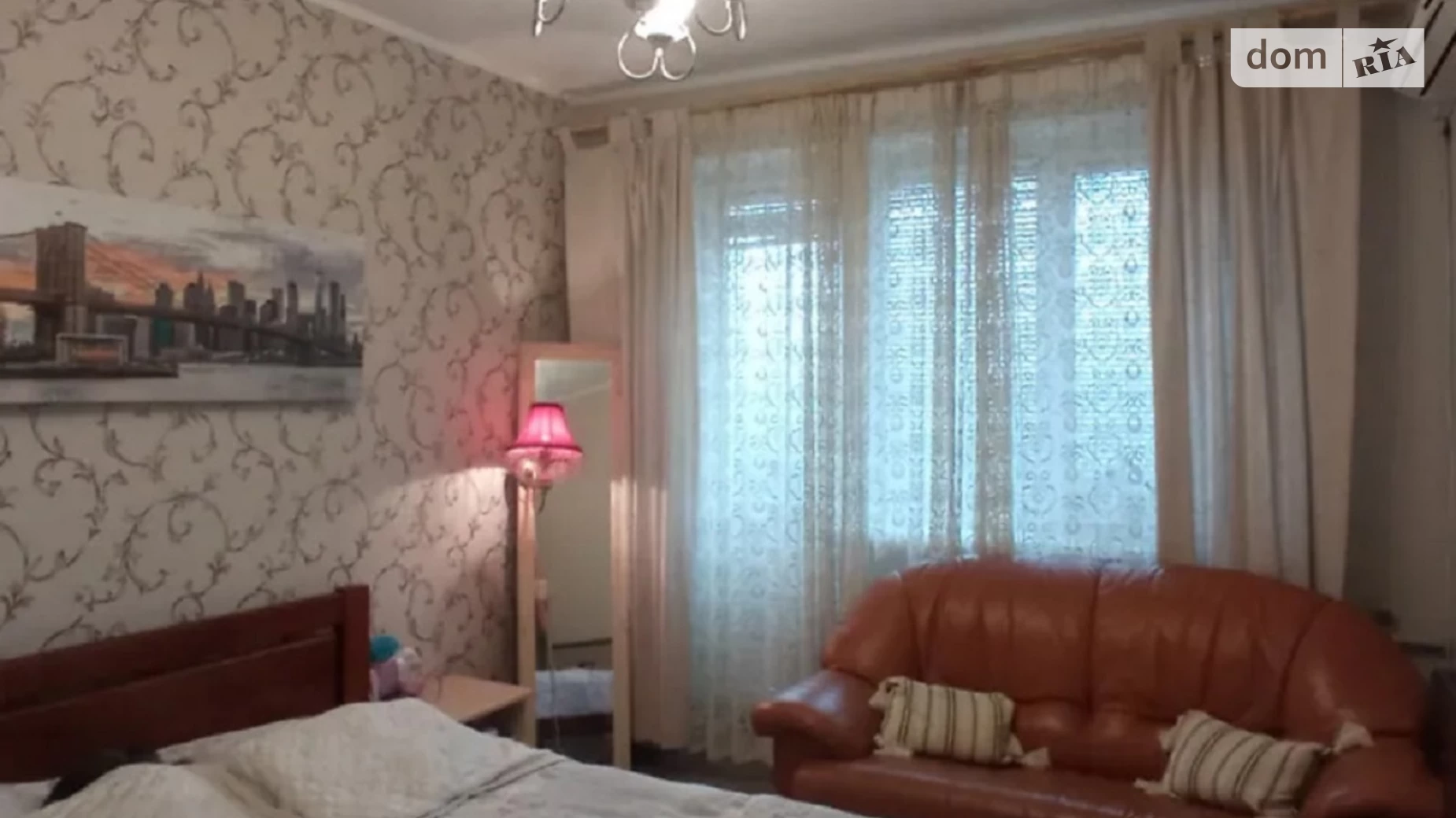 Продается 4-комнатная квартира 63 кв. м в Одессе, ул. Кирпичнозаводская