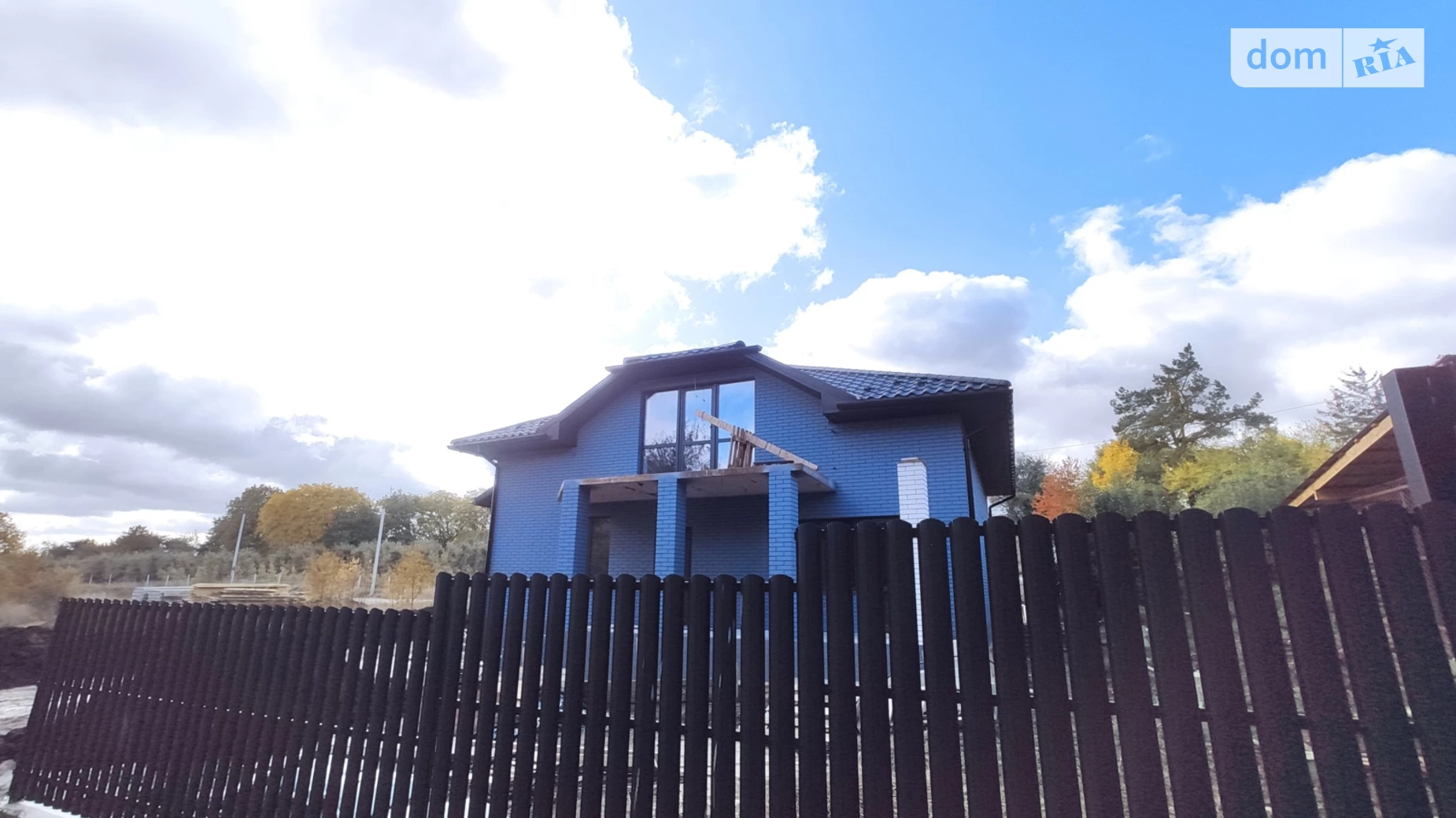 Продается дом на 2 этажа 170 кв. м с беседкой, цена: 110000 $ - фото 2