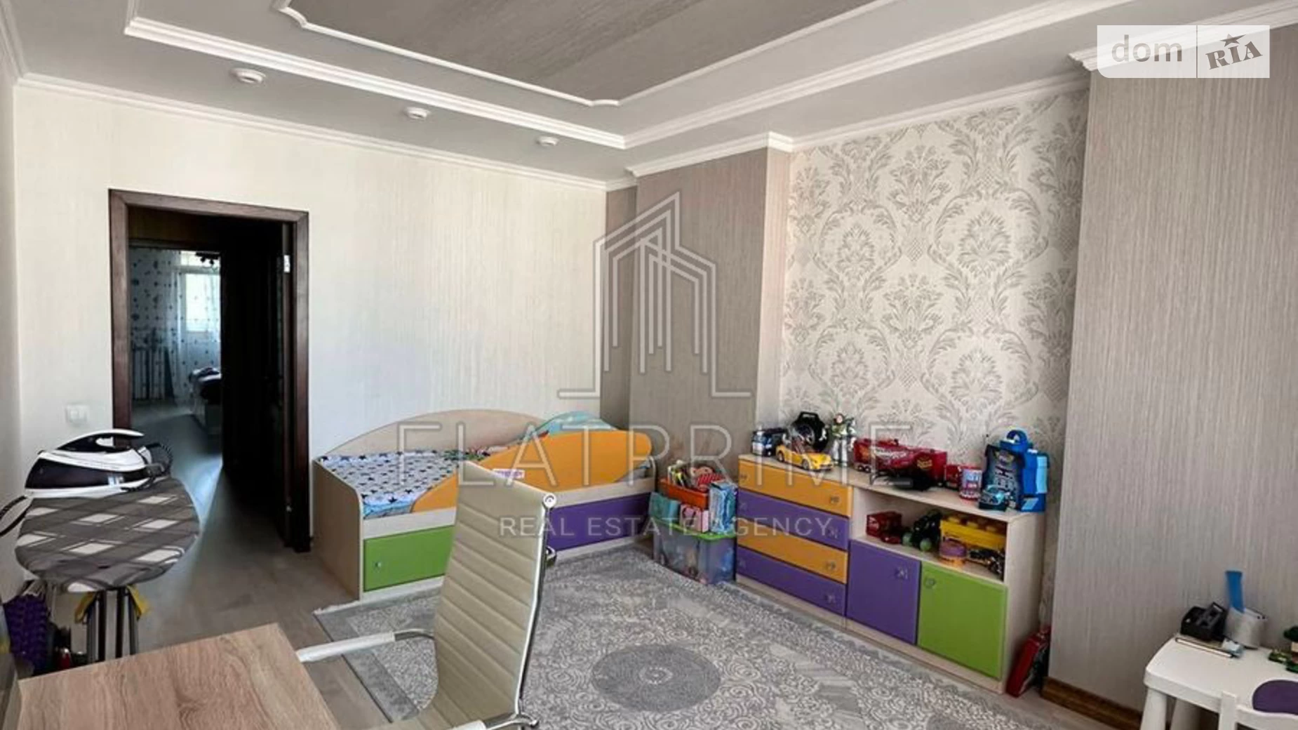 Продается 3-комнатная квартира 98 кв. м в Киеве, ул. Степана Рудницкого(Академика Вильямса), 3А
