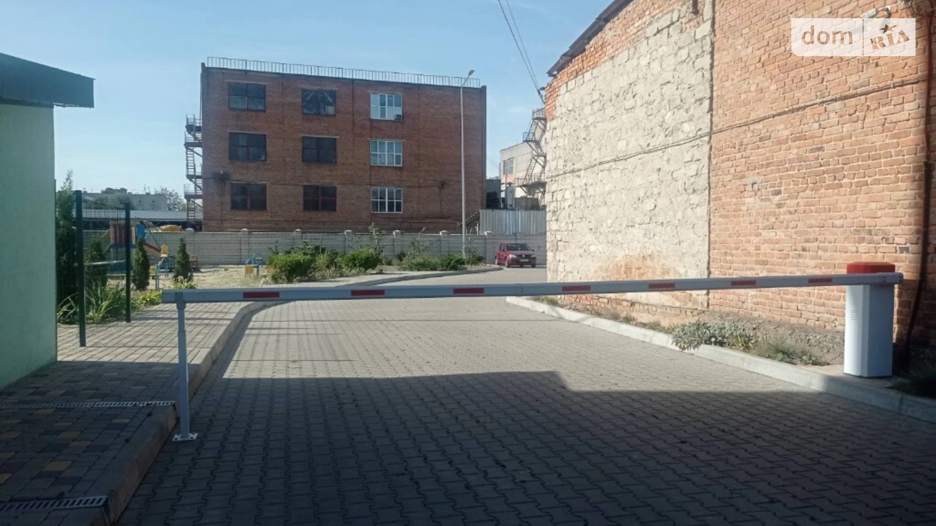 Продается место на стоянке универсальный на 17 кв. м, цена: 6000 $ - фото 4
