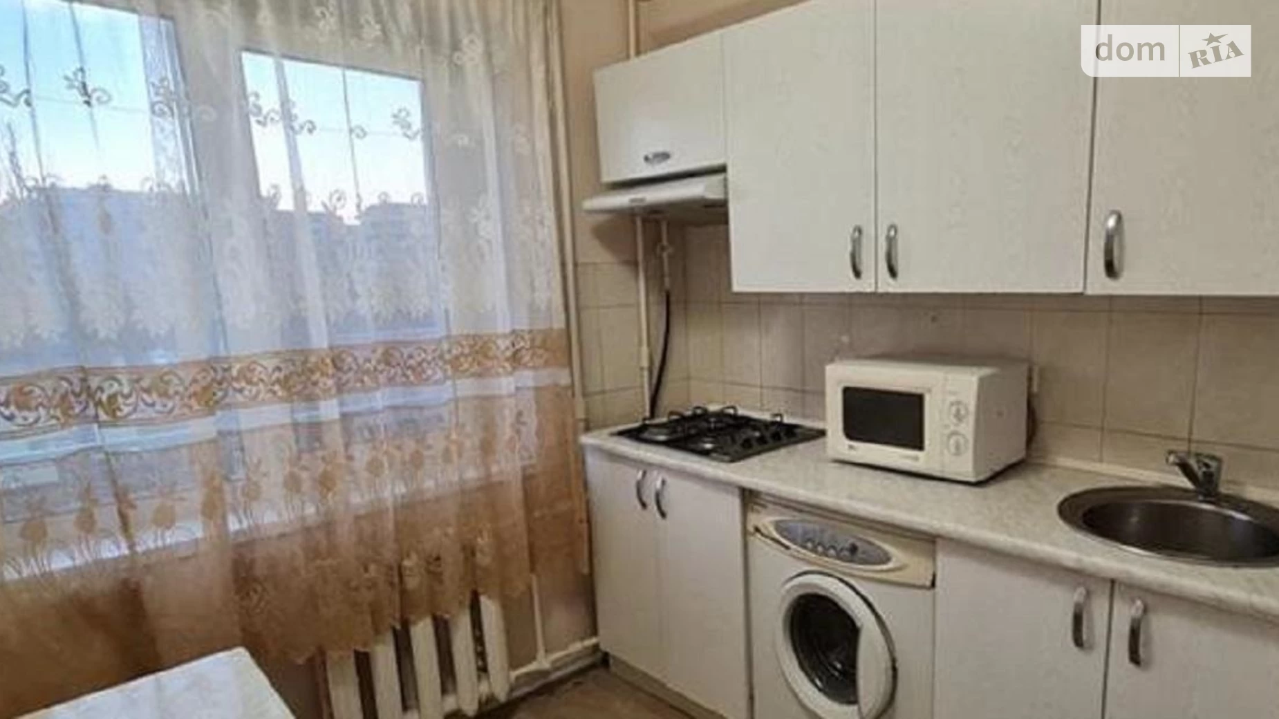 Продается 1-комнатная квартира 30 кв. м в Киеве, ул. Героев полка АЗОВ(Маршала Малиновского), 28Б