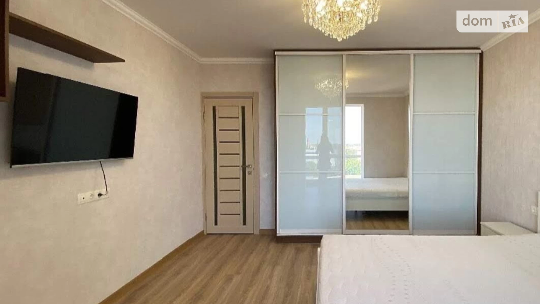 Продается 2-комнатная квартира 72.8 кв. м в Виннице, ул. Антонова Олега - фото 2