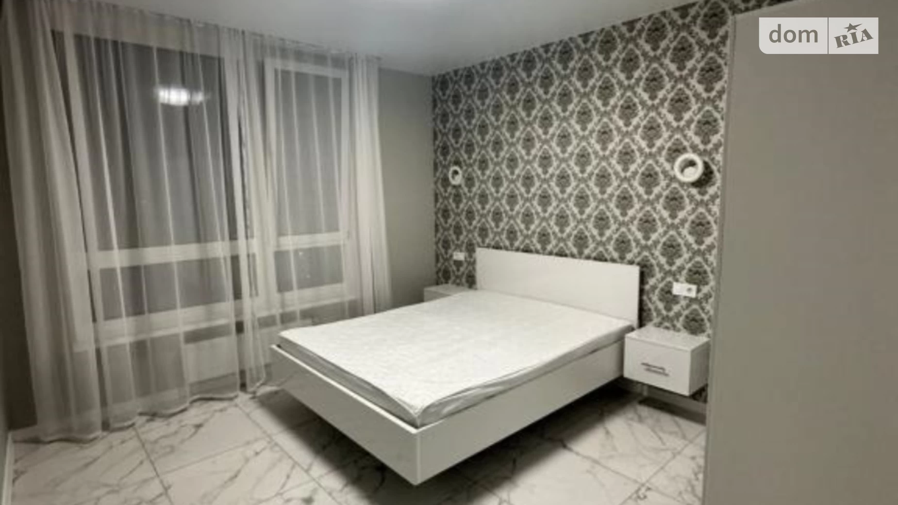 Продается 1-комнатная квартира 36 кв. м в Киеве, ул. Каменская, 128