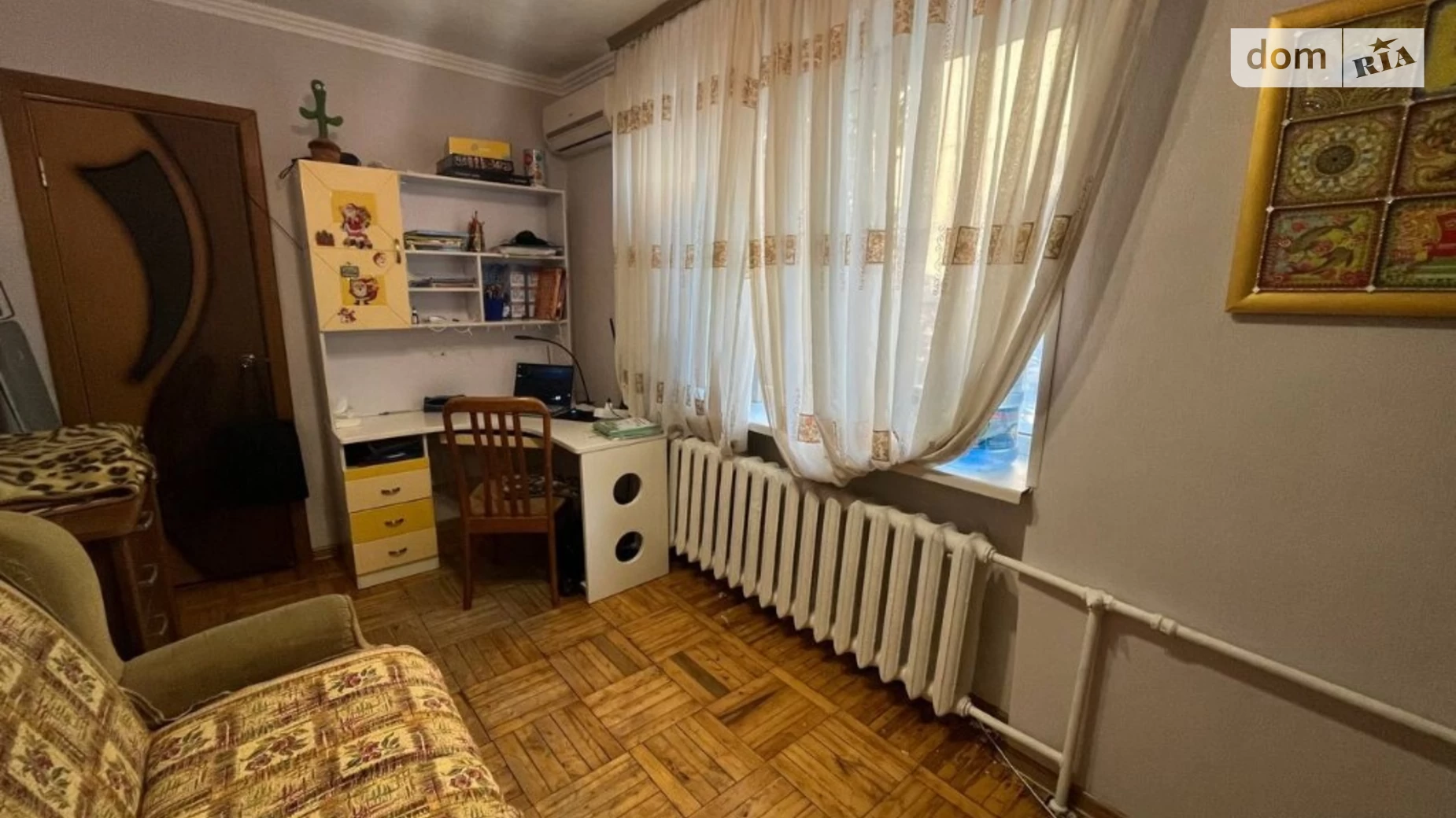 Продается 2-комнатная квартира 45 кв. м в Одессе, ул. Сегедская