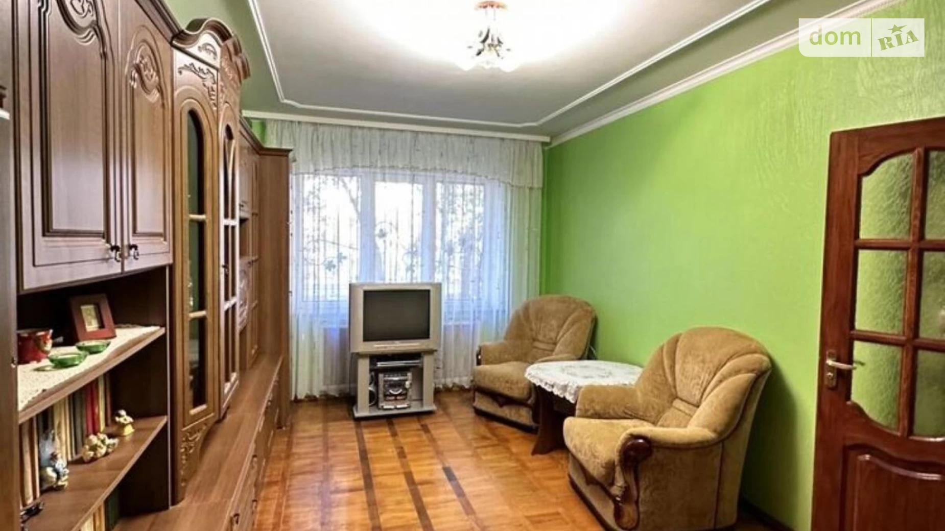Продается 3-комнатная квартира 69.5 кв. м в Ровно, ул. Генерала Безручка