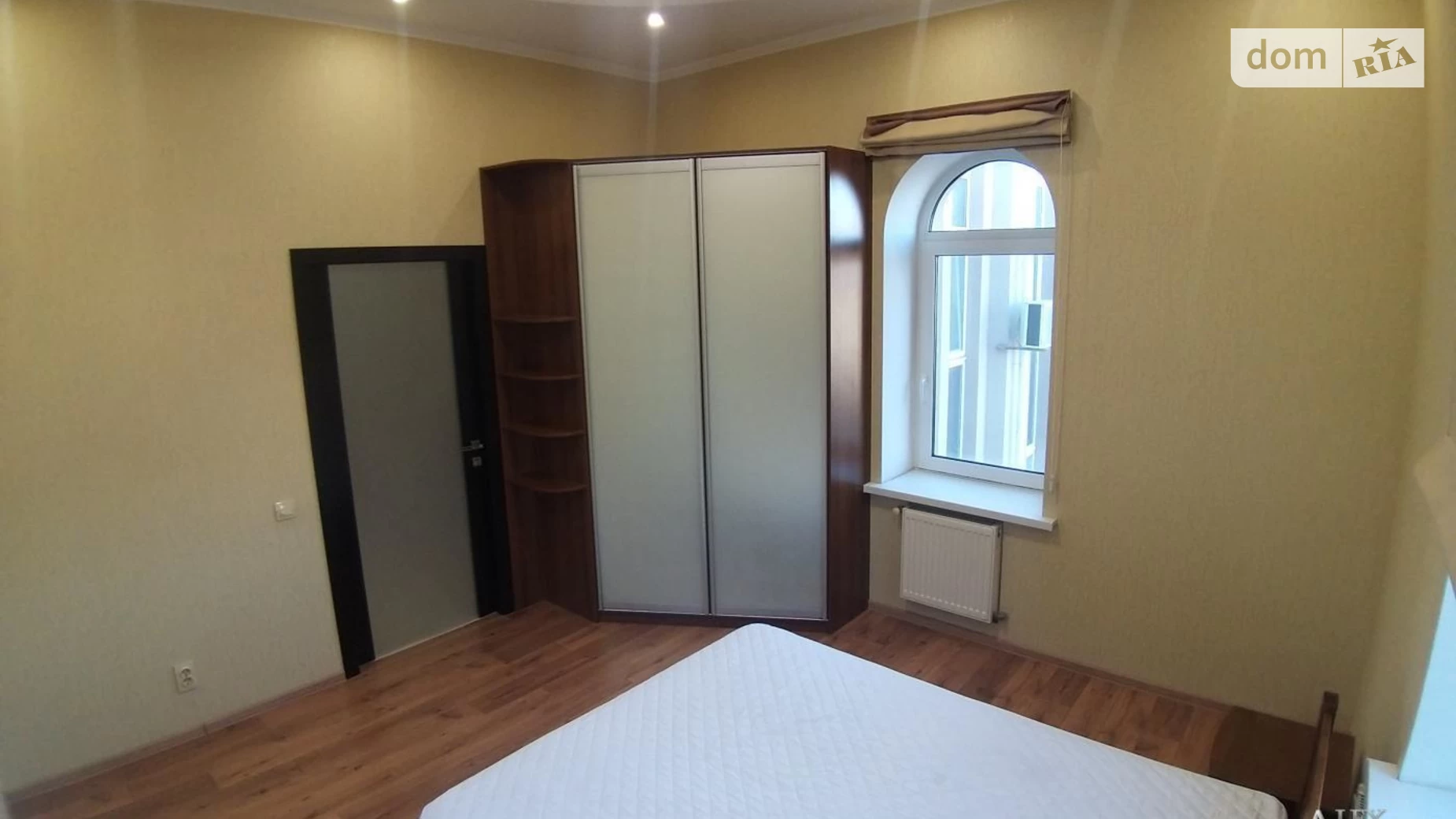 Сдается в аренду 3-комнатная квартира 130 кв. м в Днепре, ул. Болгарская, 1 - фото 4