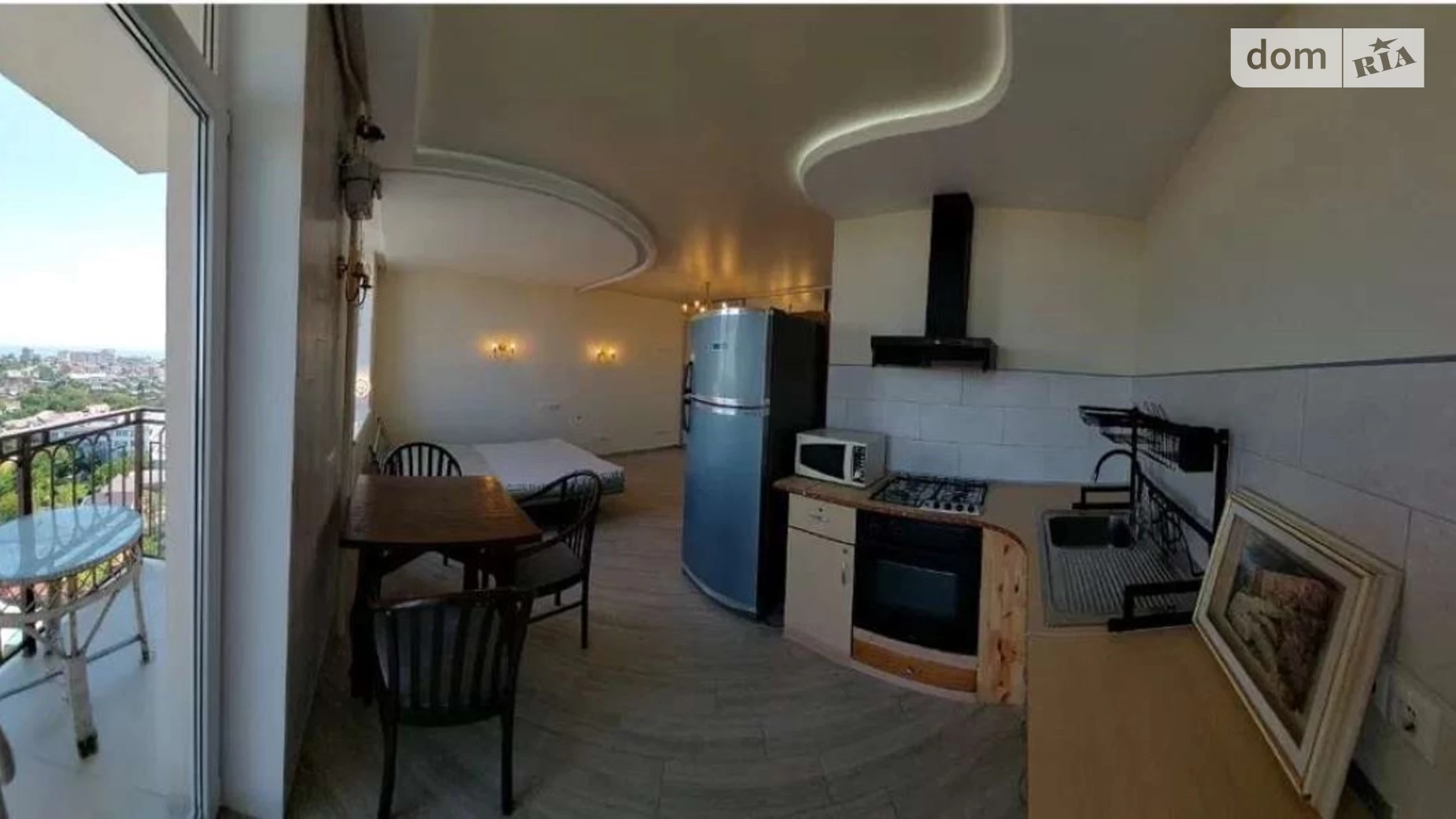 Продается 1-комнатная квартира 31 кв. м в Одессе, ул. Академика Вильямса