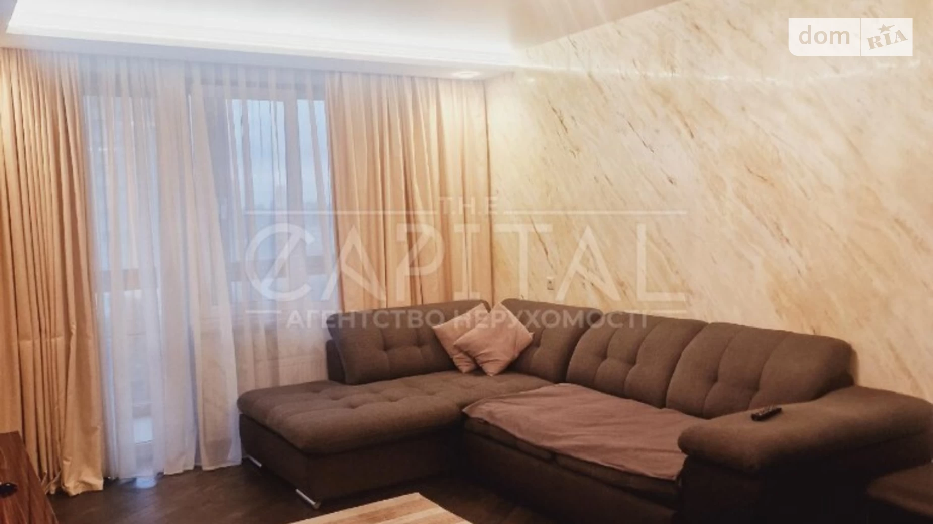 Продается 1-комнатная квартира 69 кв. м в Киеве, ул. Демеевская