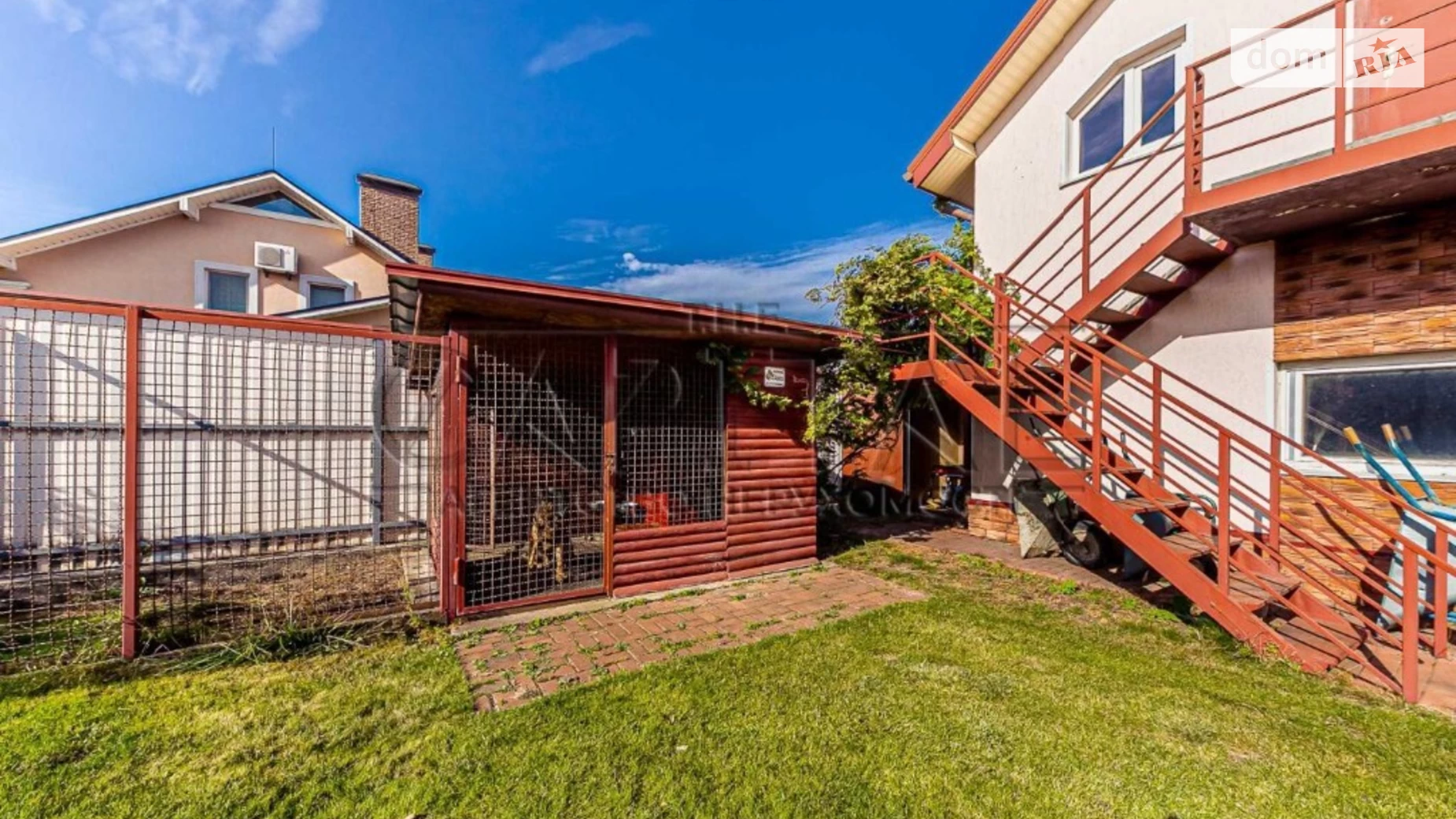 Продается дом на 2 этажа 250 кв. м с гаражом, цена: 380000 $ - фото 5