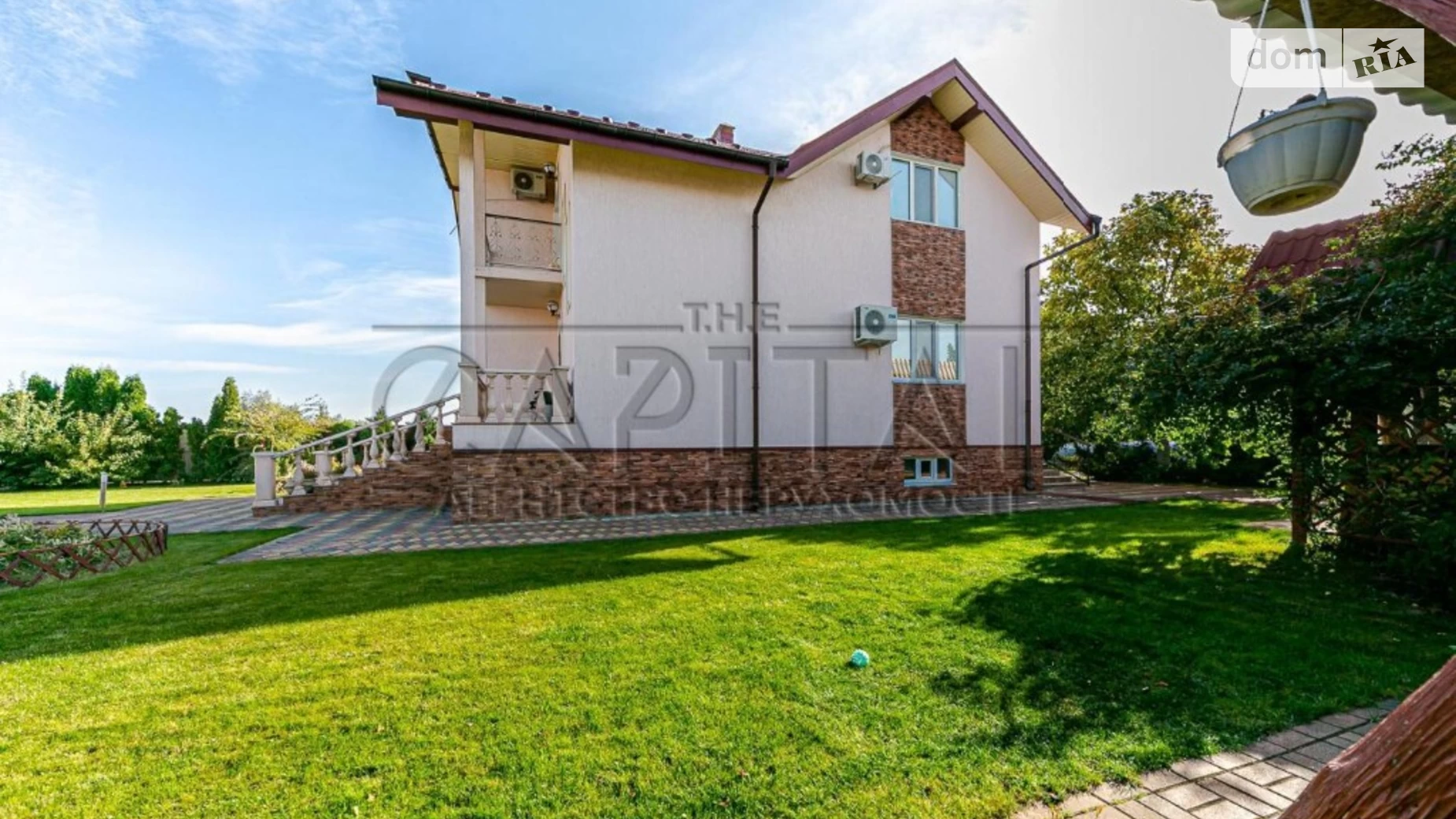 Продается дом на 2 этажа 250 кв. м с гаражом, цена: 380000 $ - фото 2