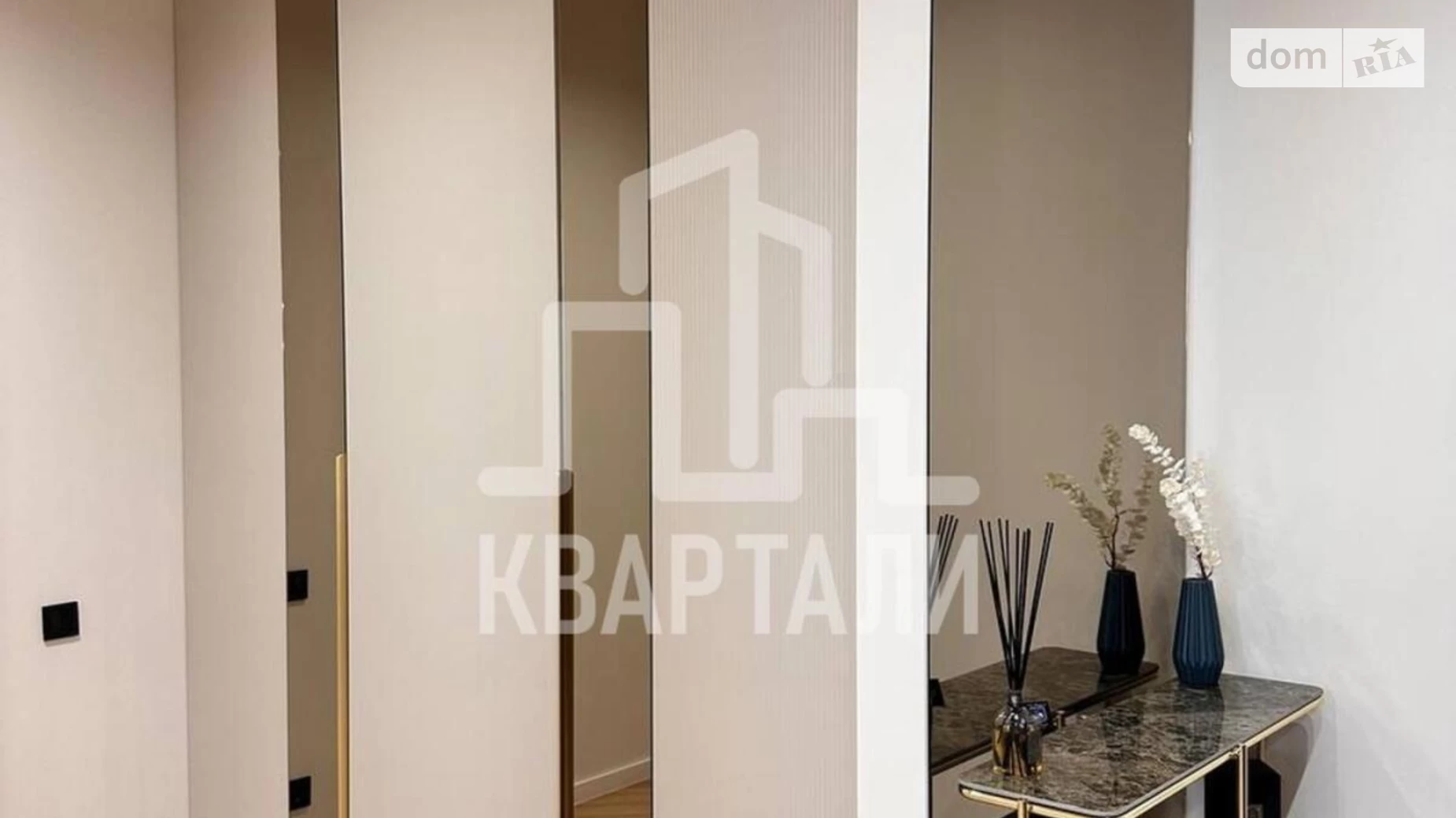 Продается 2-комнатная квартира 61 кв. м в Киеве, ул. Андрея Верхогляда(Драгомирова), 14А - фото 3